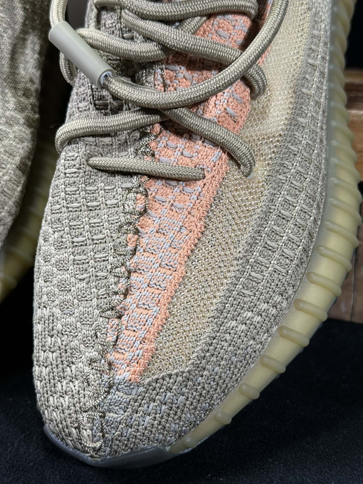 Yeezy 350V2 脏橙天使！（限定天使）市面椰子销量NO.1 真遥遥领先！百万级销量，最强性价比版
