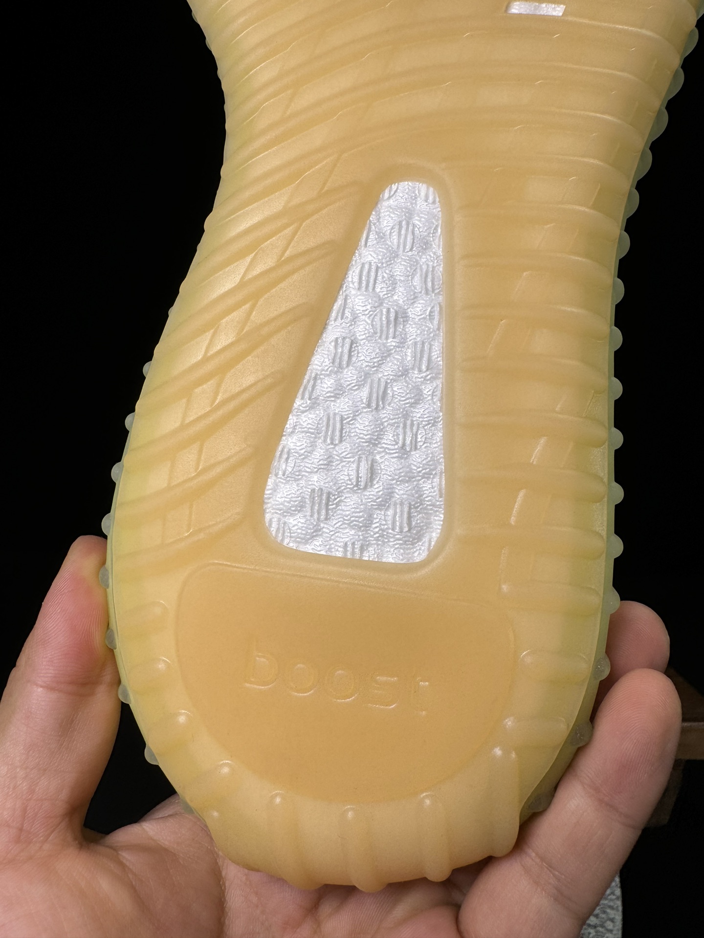 Yeezy 350V2 灰天使！（限定天使）市面椰子销量NO.1 真遥遥领先！百万级销量，最强性价比版本