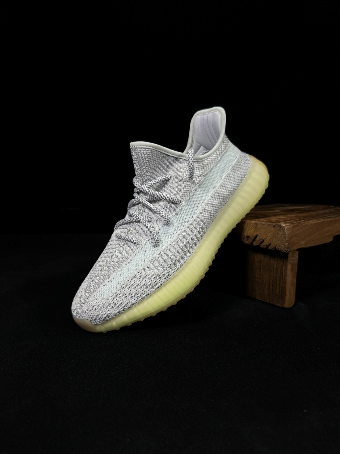 Yeezy 350V2 灰天使！（限定天使）市面椰子销量NO.1 真遥遥领先！百万级销量，最强性价比版本