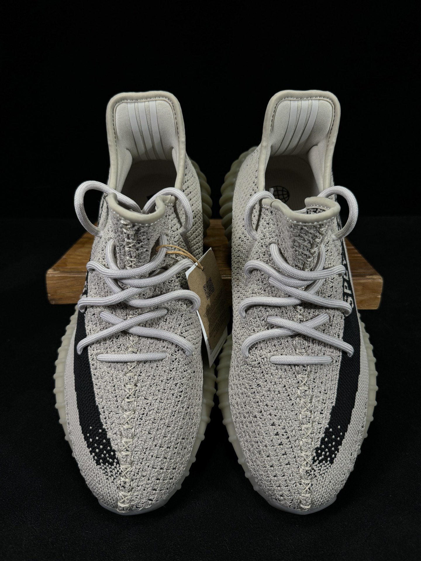 Yeezy 350V2 深米色！（限定天使）市面椰子销量NO.1 真遥遥领先！百万级销量，最强性价比版本