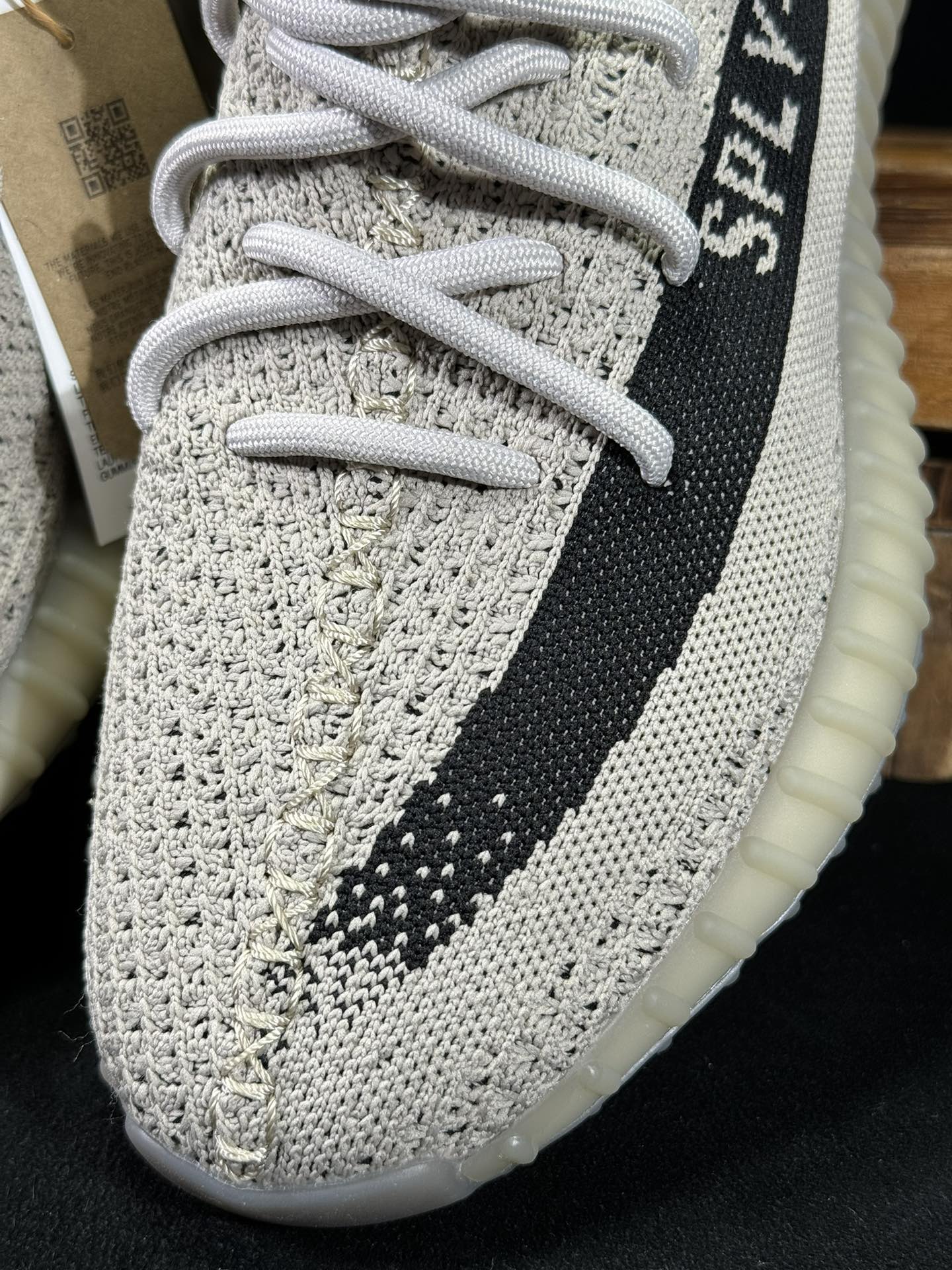 Yeezy 350V2 深米色！（限定天使）市面椰子销量NO.1 真遥遥领先！百万级销量，最强性价比版本