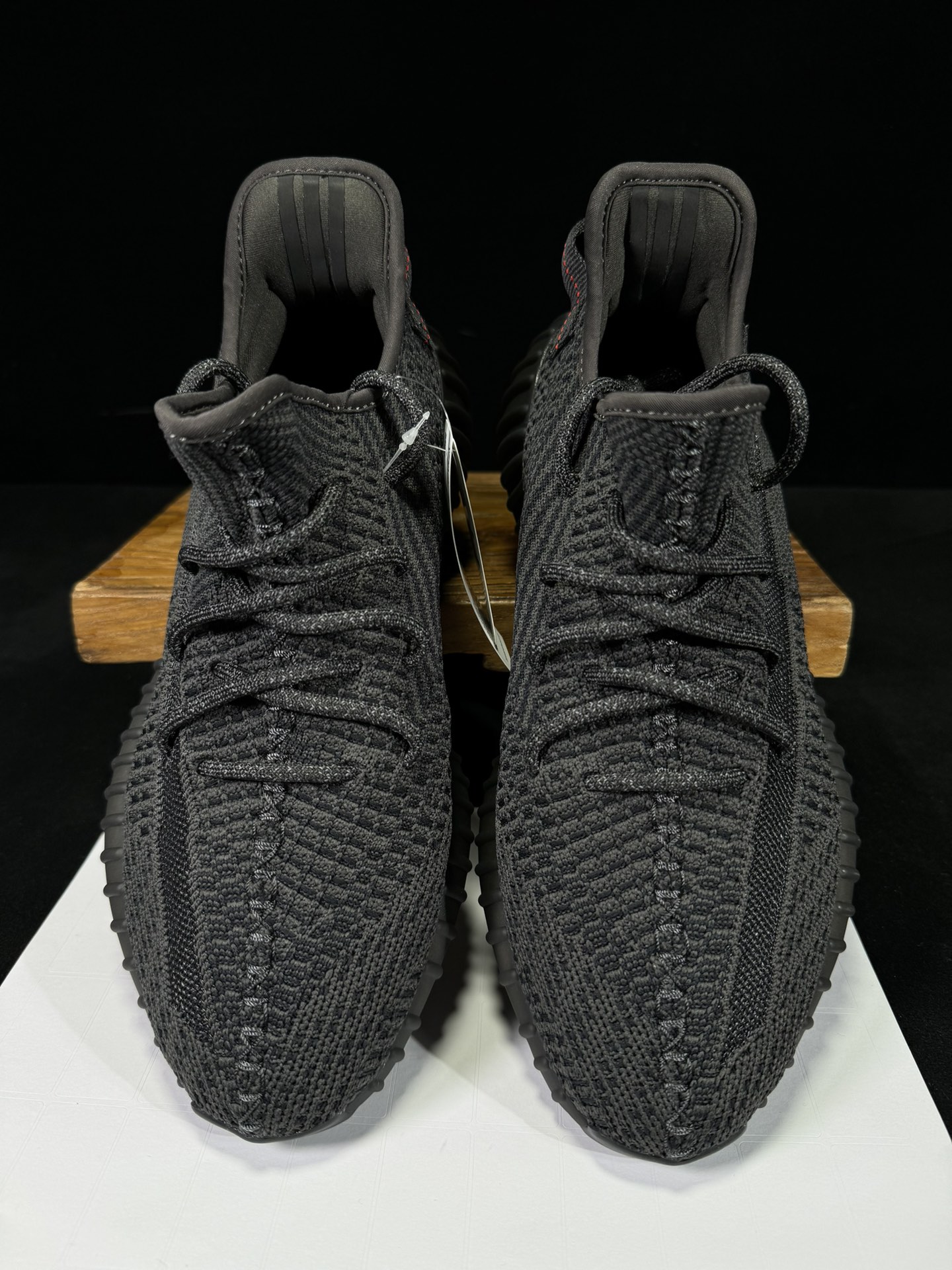 Yeezy 350V2 黑天使！（限定天使）市面椰子销量NO.1 真遥遥领先！百万级销量，最强性价比版本