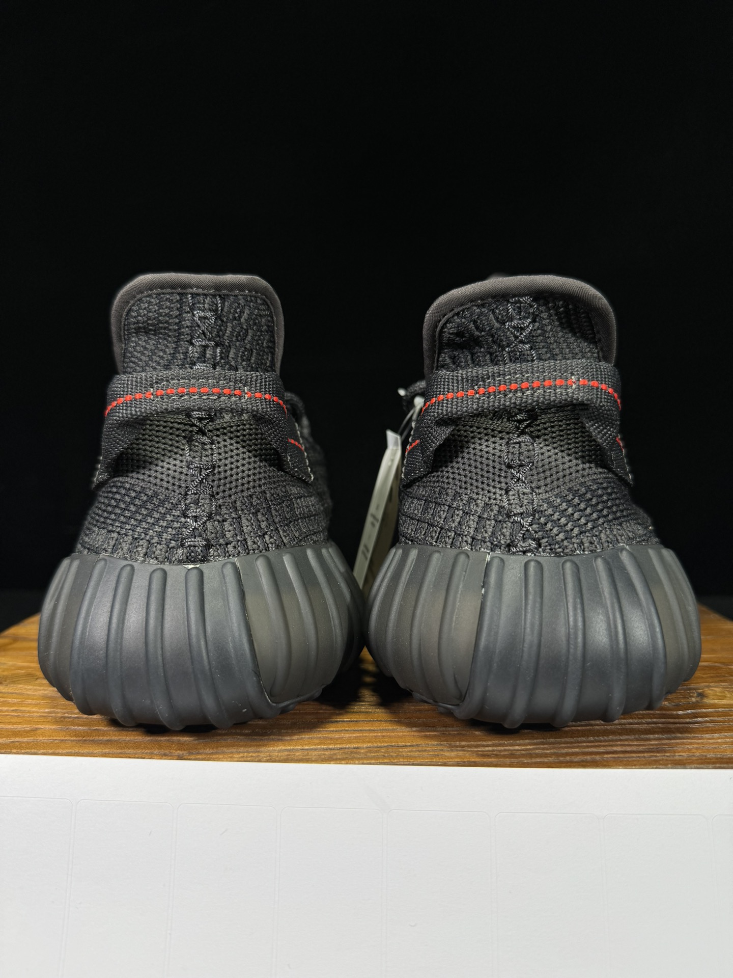 Yeezy 350V2 黑天使！（限定天使）市面椰子销量NO.1 真遥遥领先！百万级销量，最强性价比版本