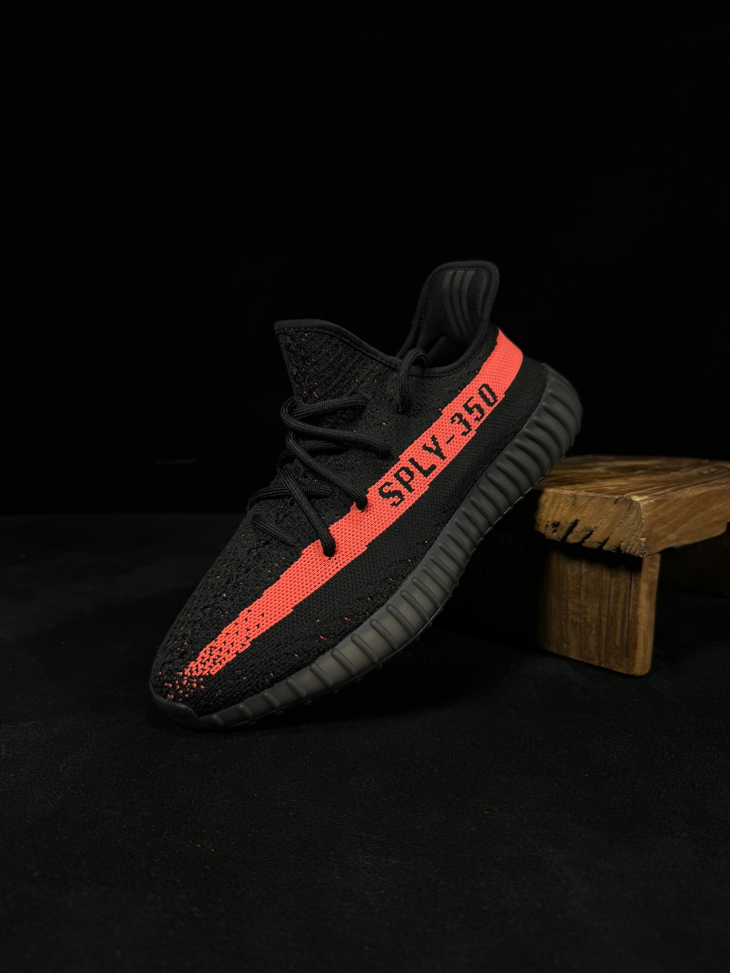 Yeezy 350V2 黑粉！（限定天使）市面椰子销量NO.1 真遥遥领先！百万级销量，最强性价比版本，