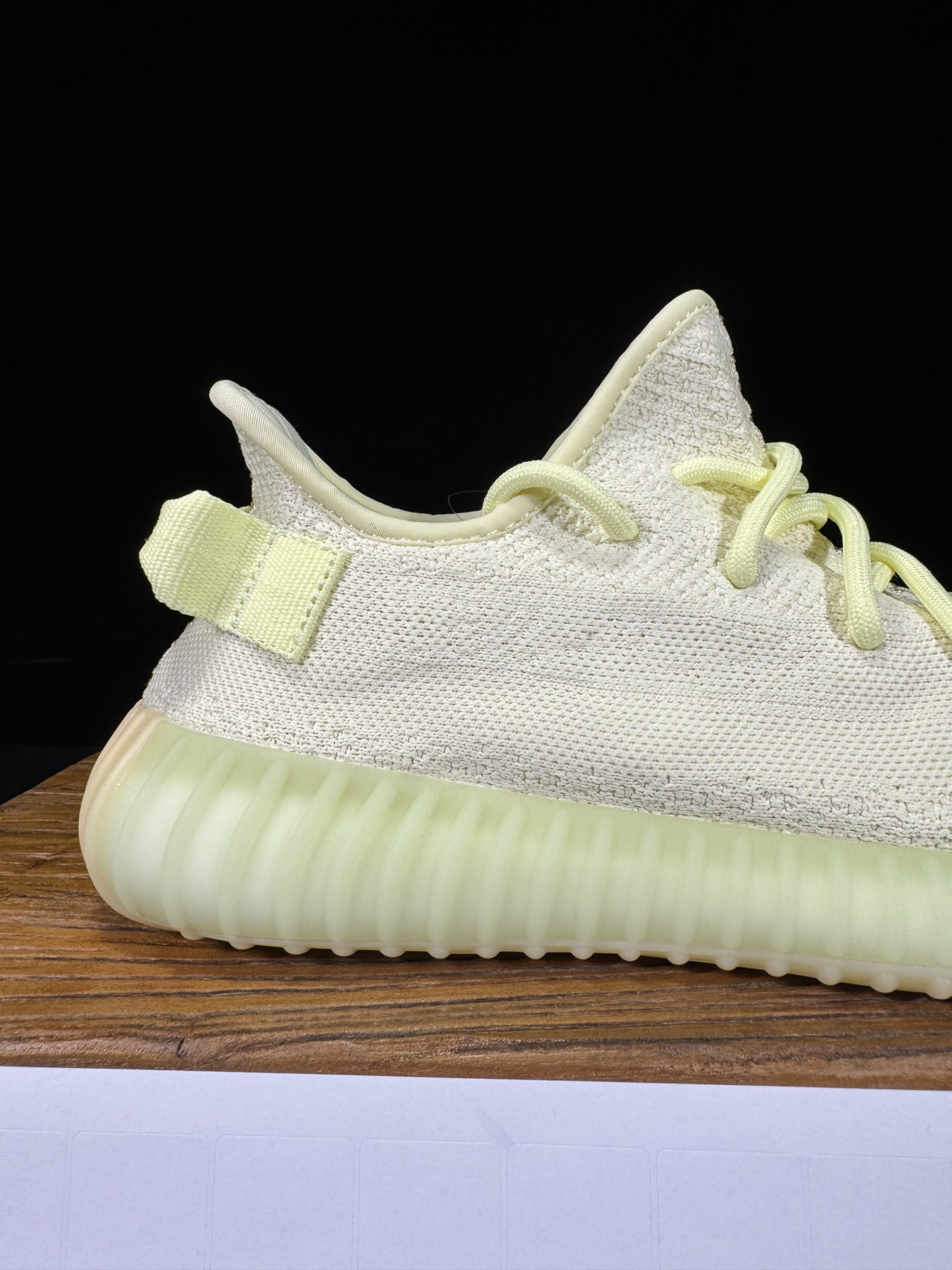 Yeezy 350V2 黄油！（限定天使）市面椰子销量NO.1 真遥遥领先！百万级销量，最强性价比版本，