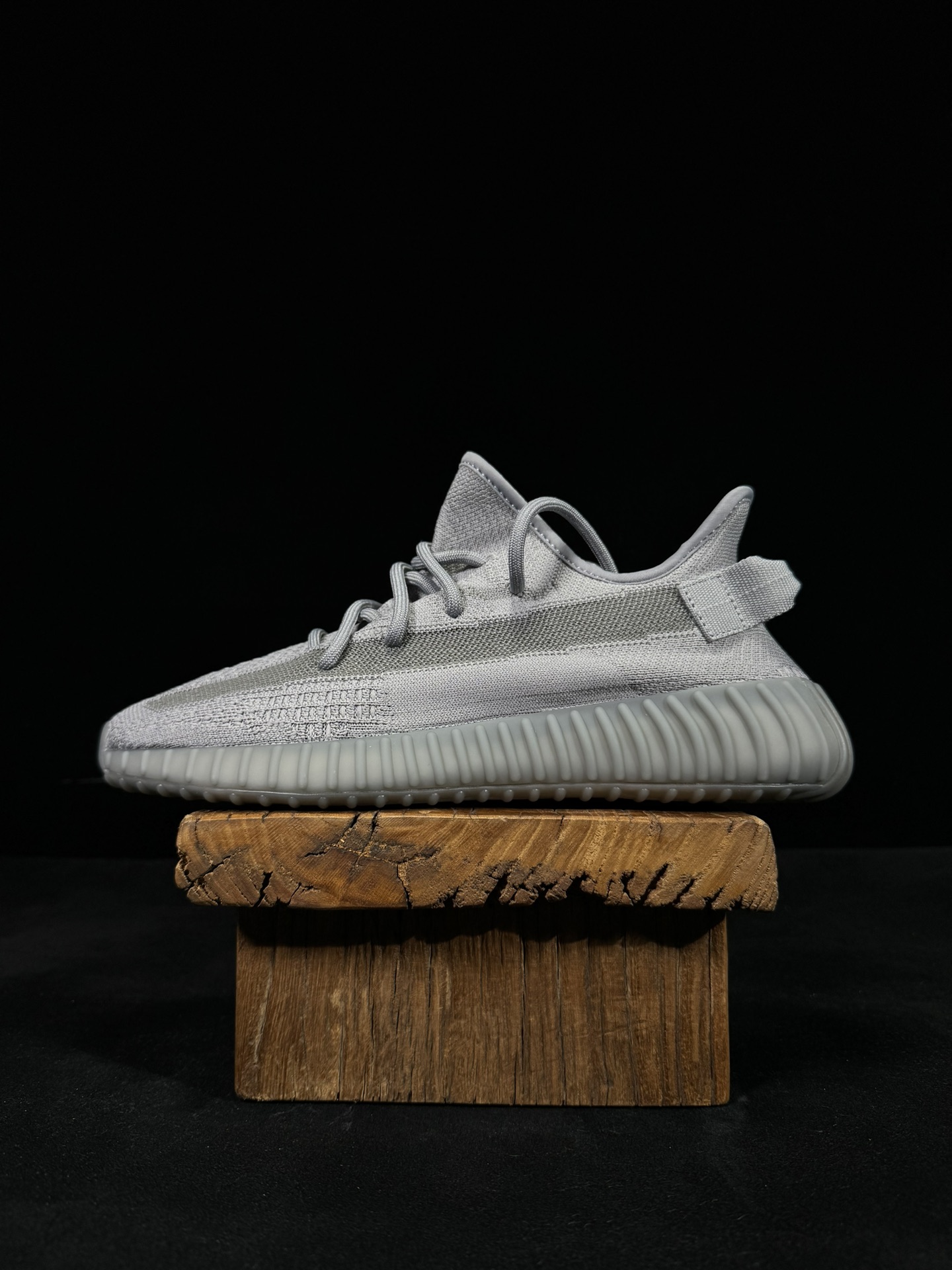 Yeezy350V2酷灰！限定天使市面椰子销量NO.1真遥遥领先！百万级销量最强性价比版本没有之一！7年