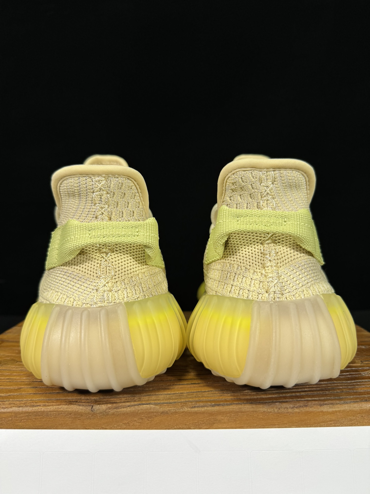 Yeezy350V2亚麻！限定天使市面椰子销量NO.1真遥遥领先！百万级销量最强性价比版本没有之一！7年