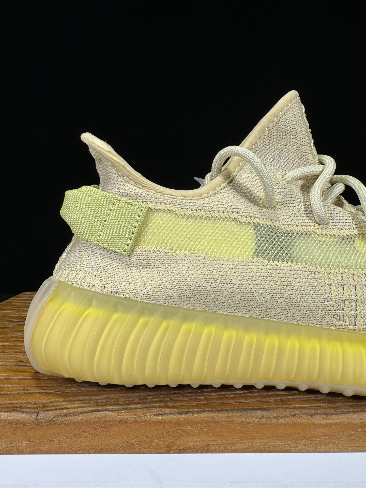 Yeezy350V2亚麻！限定天使市面椰子销量NO.1真遥遥领先！百万级销量最强性价比版本没有之一！7年