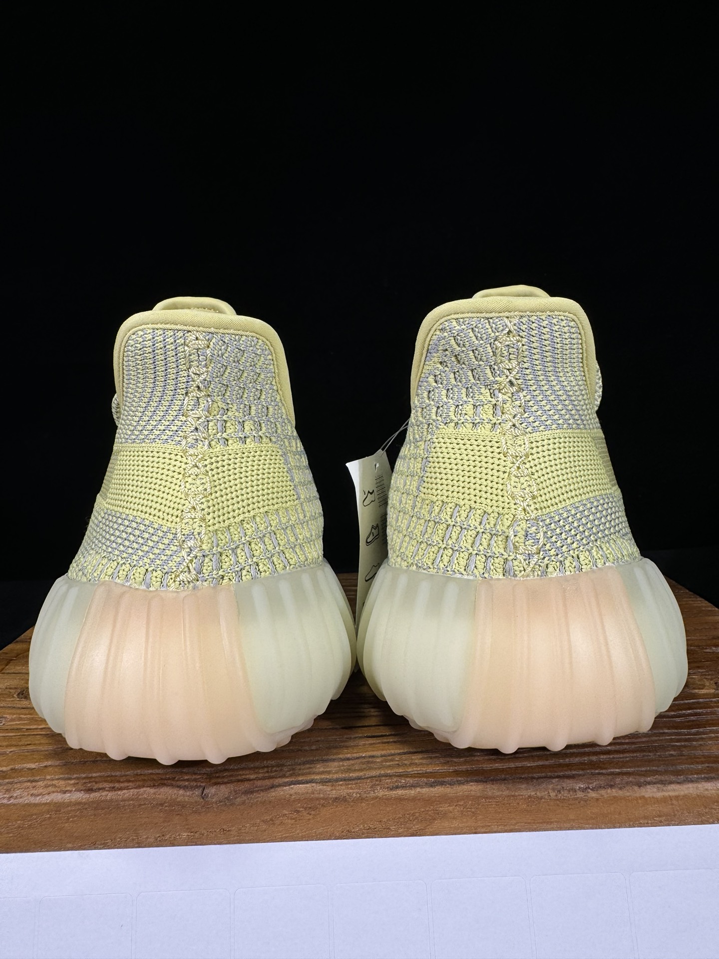 Yeezy350V2脏黄天使！限定天使市面椰子销量NO.1真遥遥领先！百万级销量最强性价比版本没有之一！