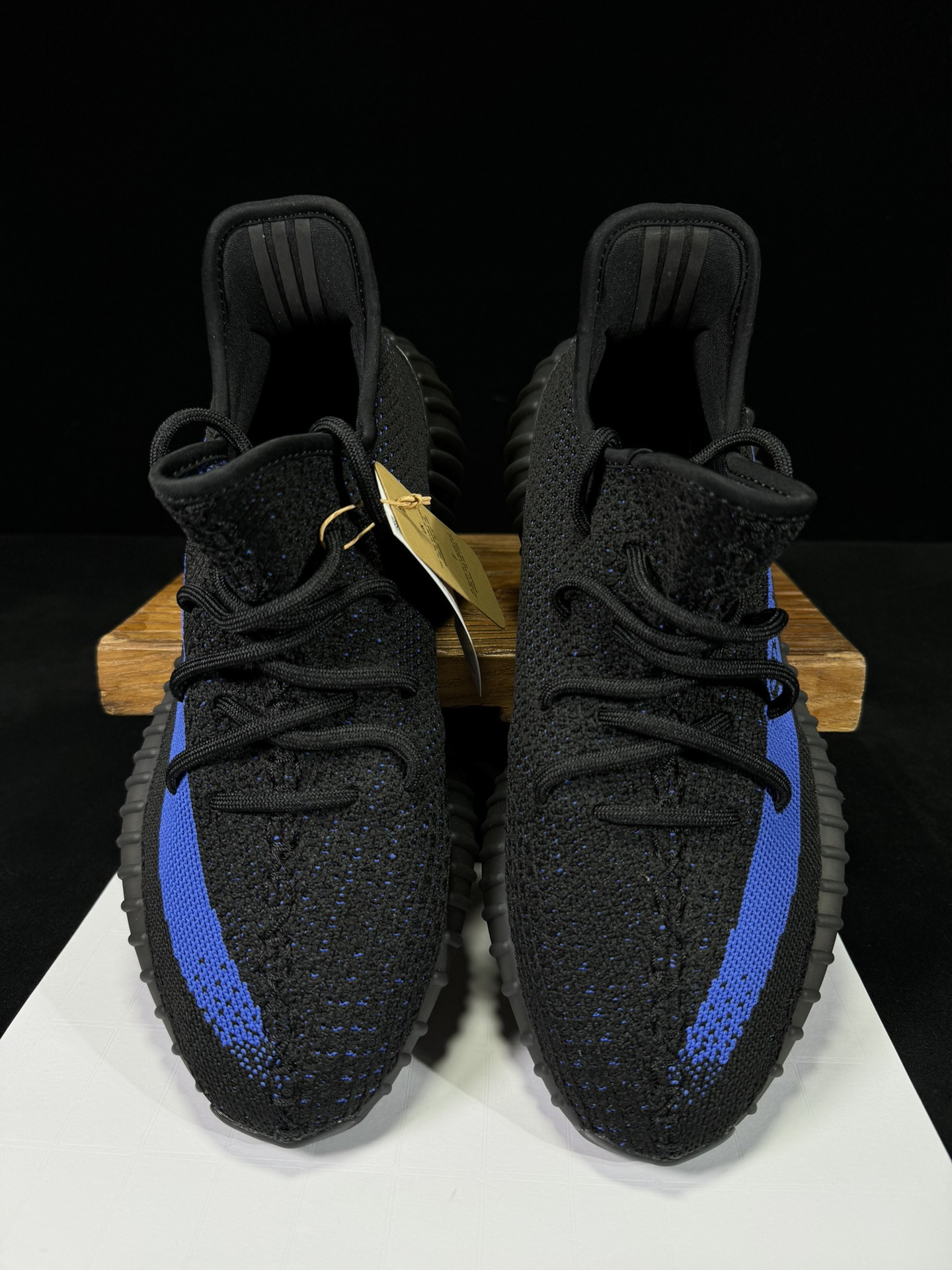 Yeezy350V2黑蓝油漆条！限定天使市面椰子销量NO.1真遥遥领先！百万级销量最强性价比版本没有之一