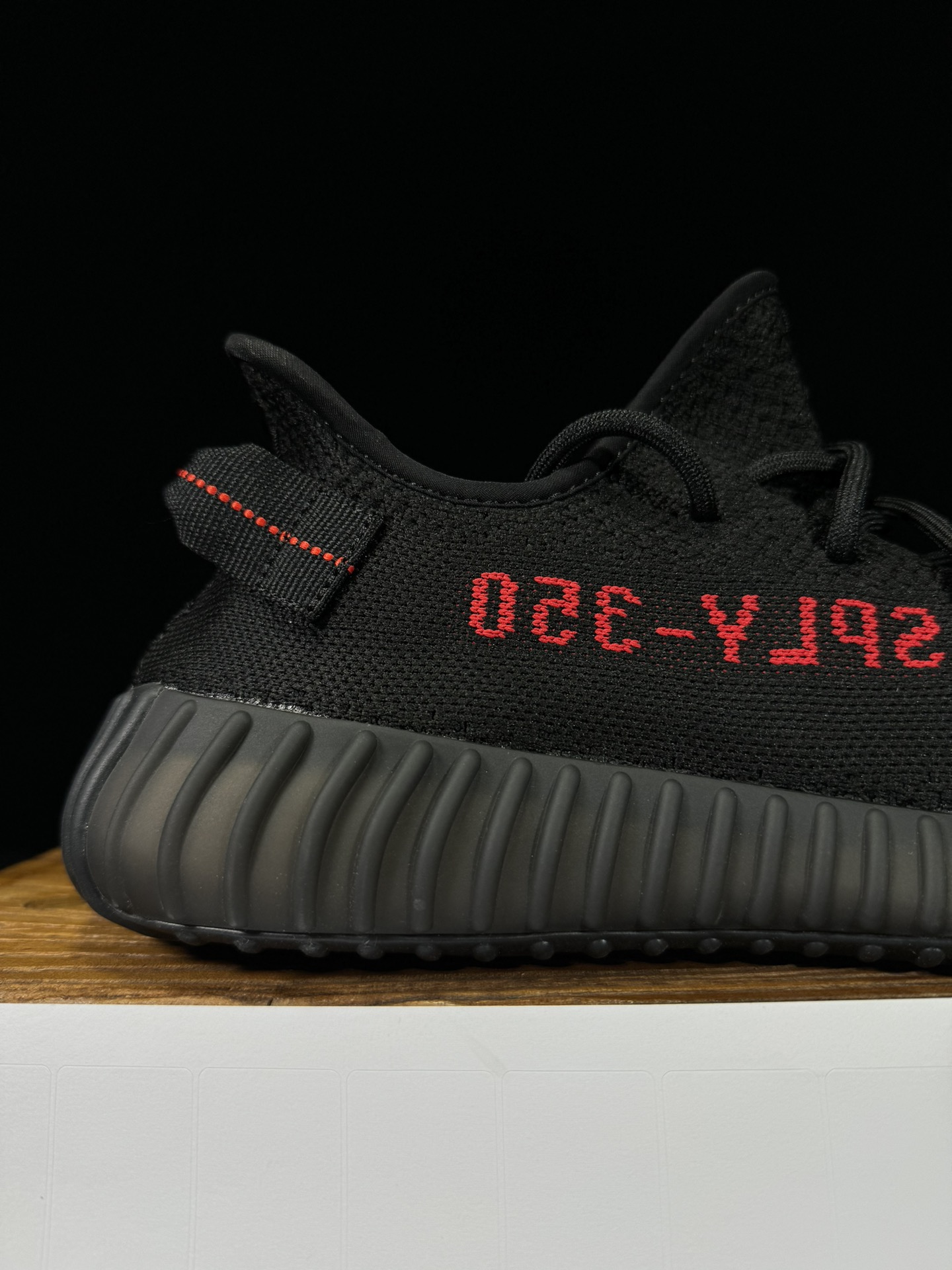 Yeezy350V2黑红字！限定天使市面椰子销量NO.1真遥遥领先！百万级销量最强性价比版本没有之一！7