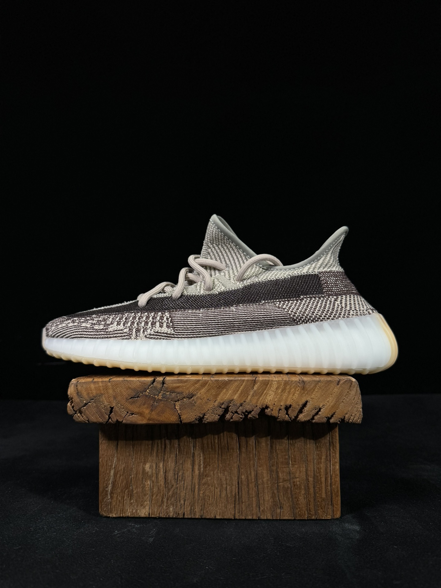 Yeezy350V2卡其灰！限定天使市面椰子销量NO.1真遥遥领先！百万级销量最强性价比版本没有之一！7