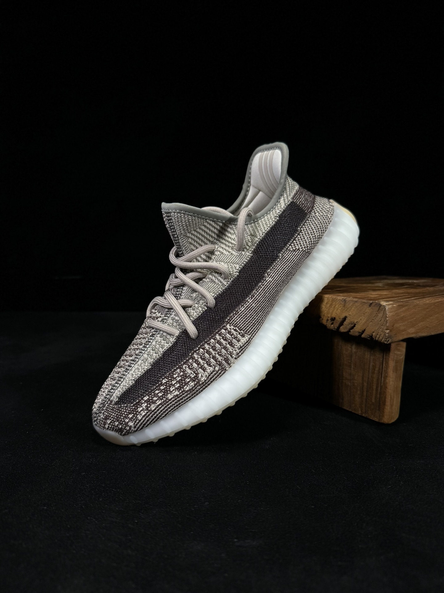 Yeezy350V2卡其灰！限定天使市面椰子销量NO.1真遥遥领先！百万级销量最强性价比版本没有之一！7