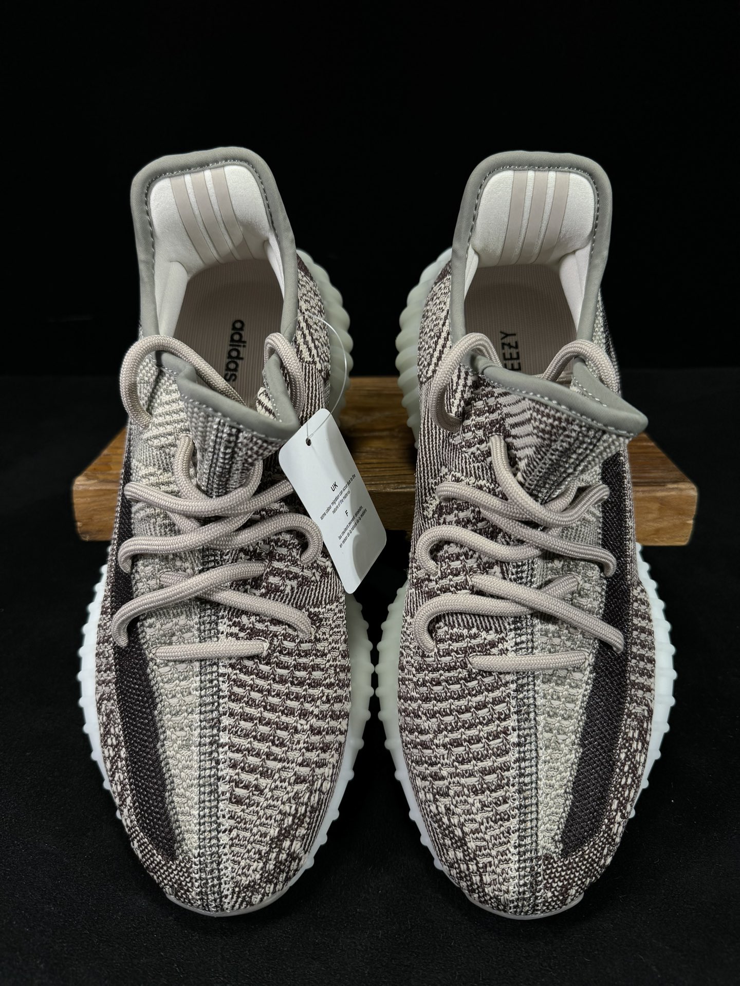 Yeezy350V2卡其灰！限定天使市面椰子销量NO.1真遥遥领先！百万级销量最强性价比版本没有之一！7