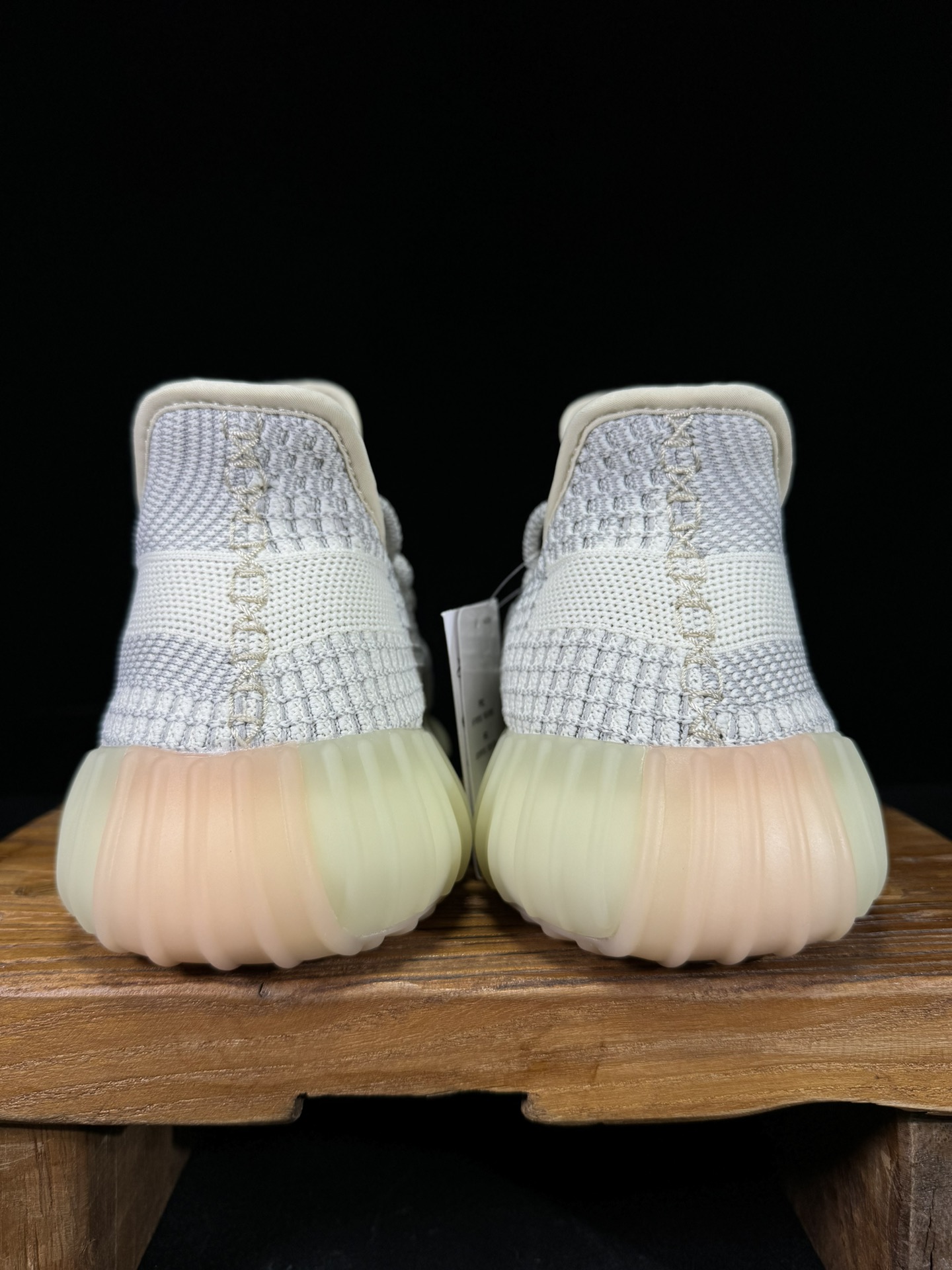 Yeezy 350V2 芝麻天使！（限定天使）市面椰子销量NO.1 真遥遥领先！百万级销量，最强性价比版