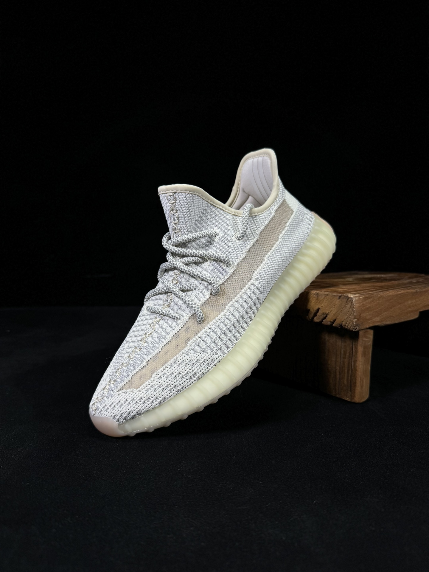 Yeezy 350V2 芝麻天使！（限定天使）市面椰子销量NO.1 真遥遥领先！百万级销量，最强性价比版