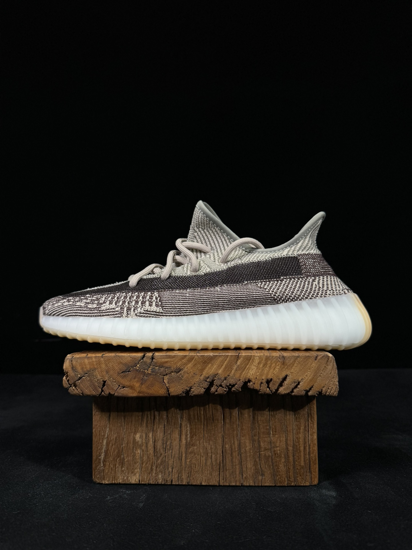 Yeezy 350V2 天使限定 45个配色🈴市面椰子销量NO.1 真遥遥领先！百万级销量，最强性价比版