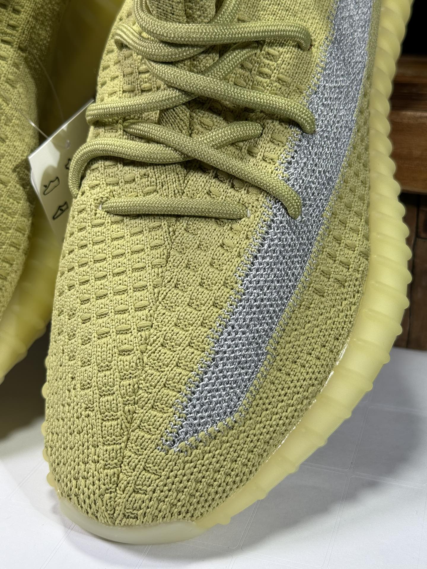 Yeezy 350V2 丁黄侧透！（满天星）市面椰子销量NO.1 真遥遥领先！百万级销量，最强性价比版本