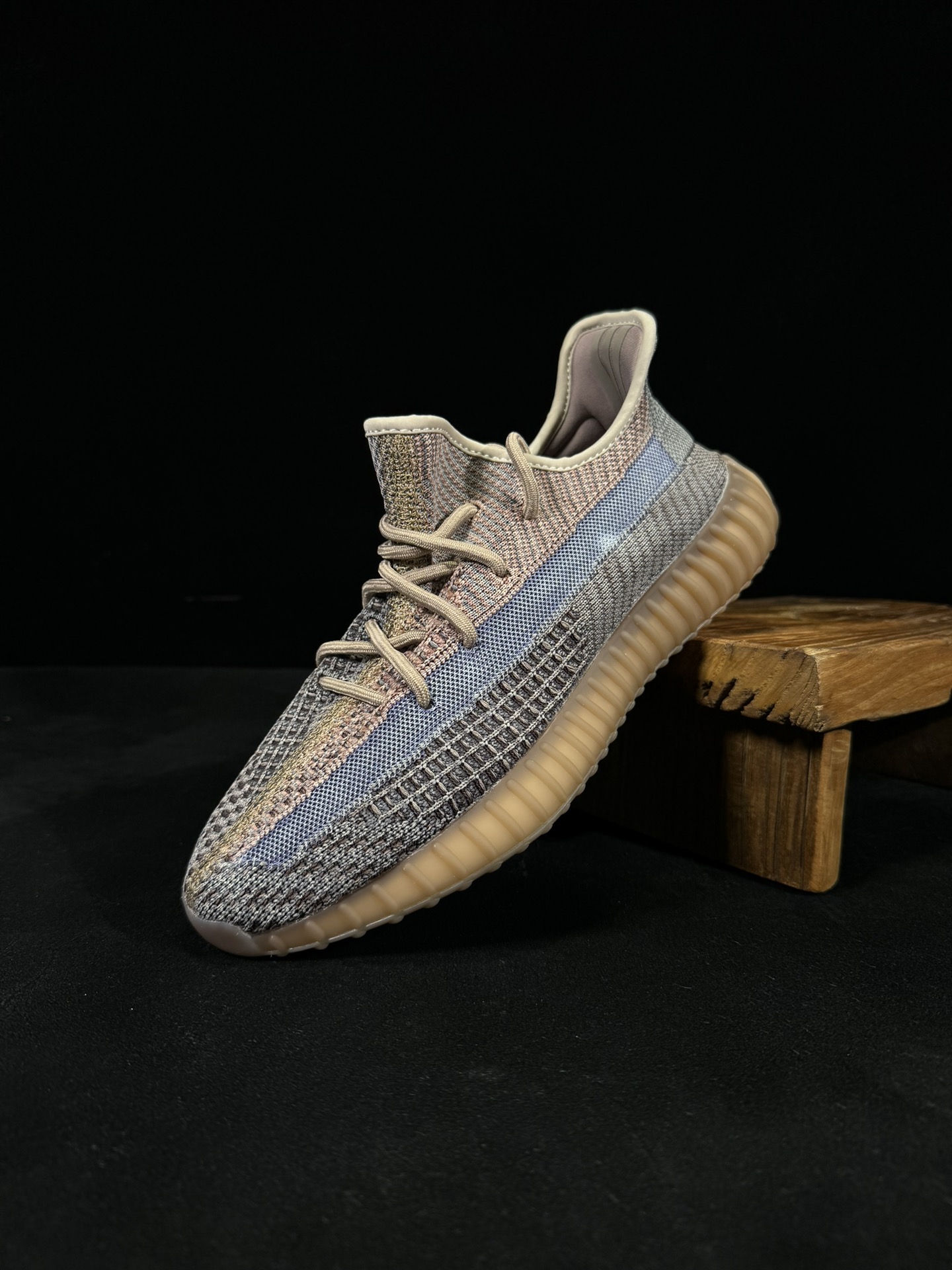 Yeezy350V2蓝棕褪色！满天星市面椰子销量NO.1真遥遥领先！百万级销量最强性价比版本没有之一！7