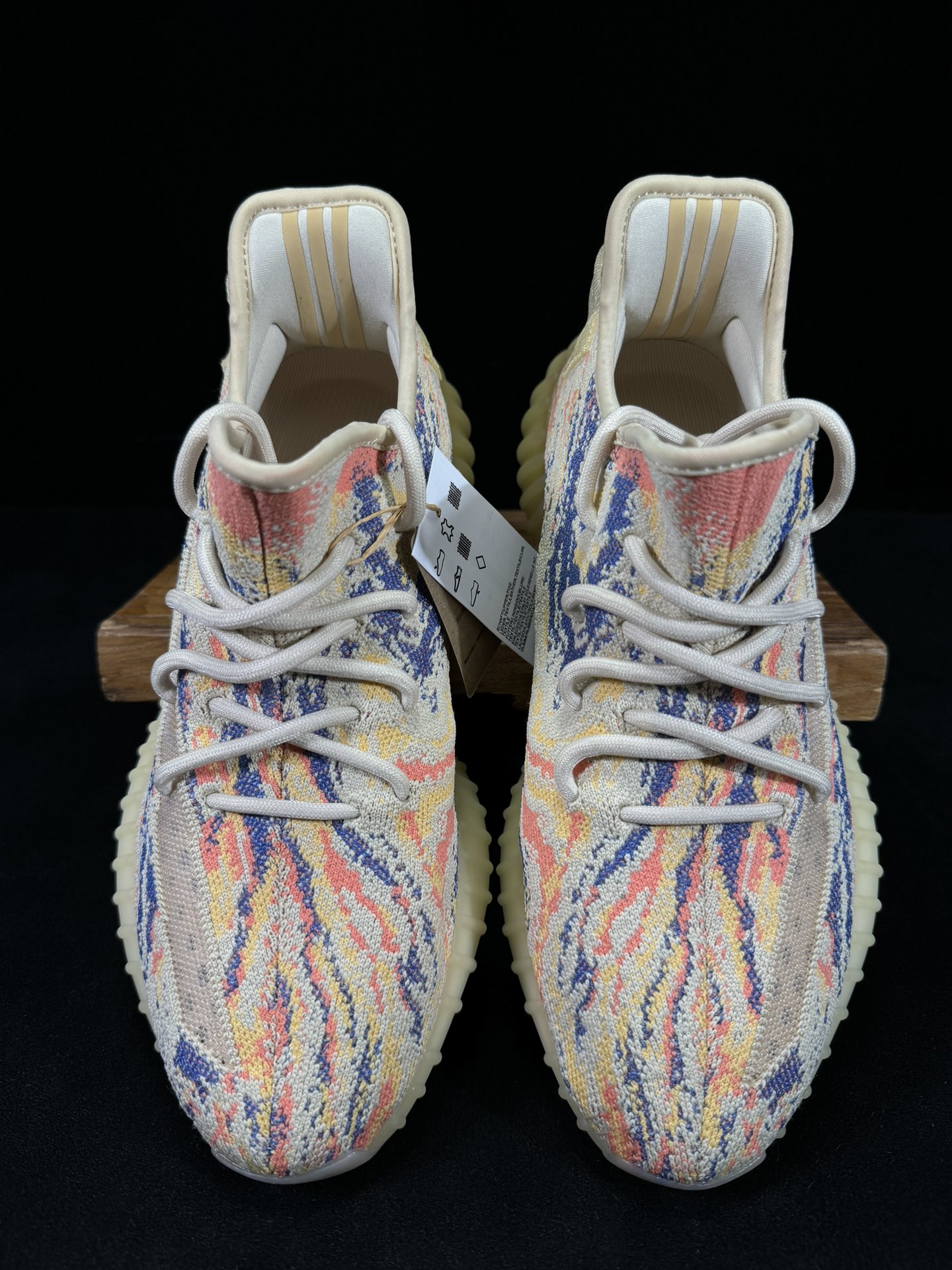 Yeezy350V2黄色暴龙兽！满天星市面椰子销量NO.1真遥遥领先！百万级销量最强性价比版本没有之一！