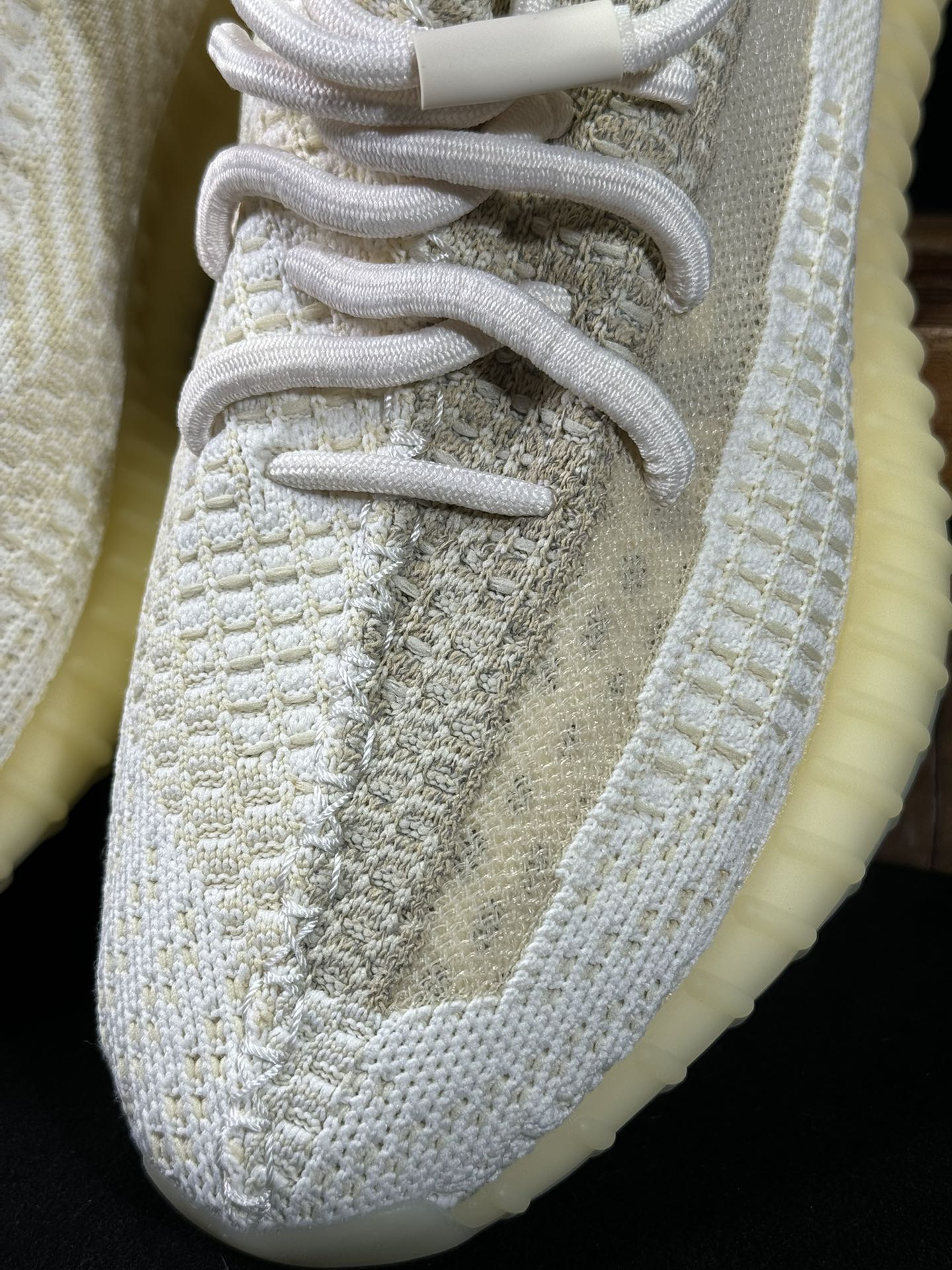 Yeezy350V2米白！满天星市面椰子销量NO.1真遥遥领先！百万级销量最强性价比版本没有之一！7年时