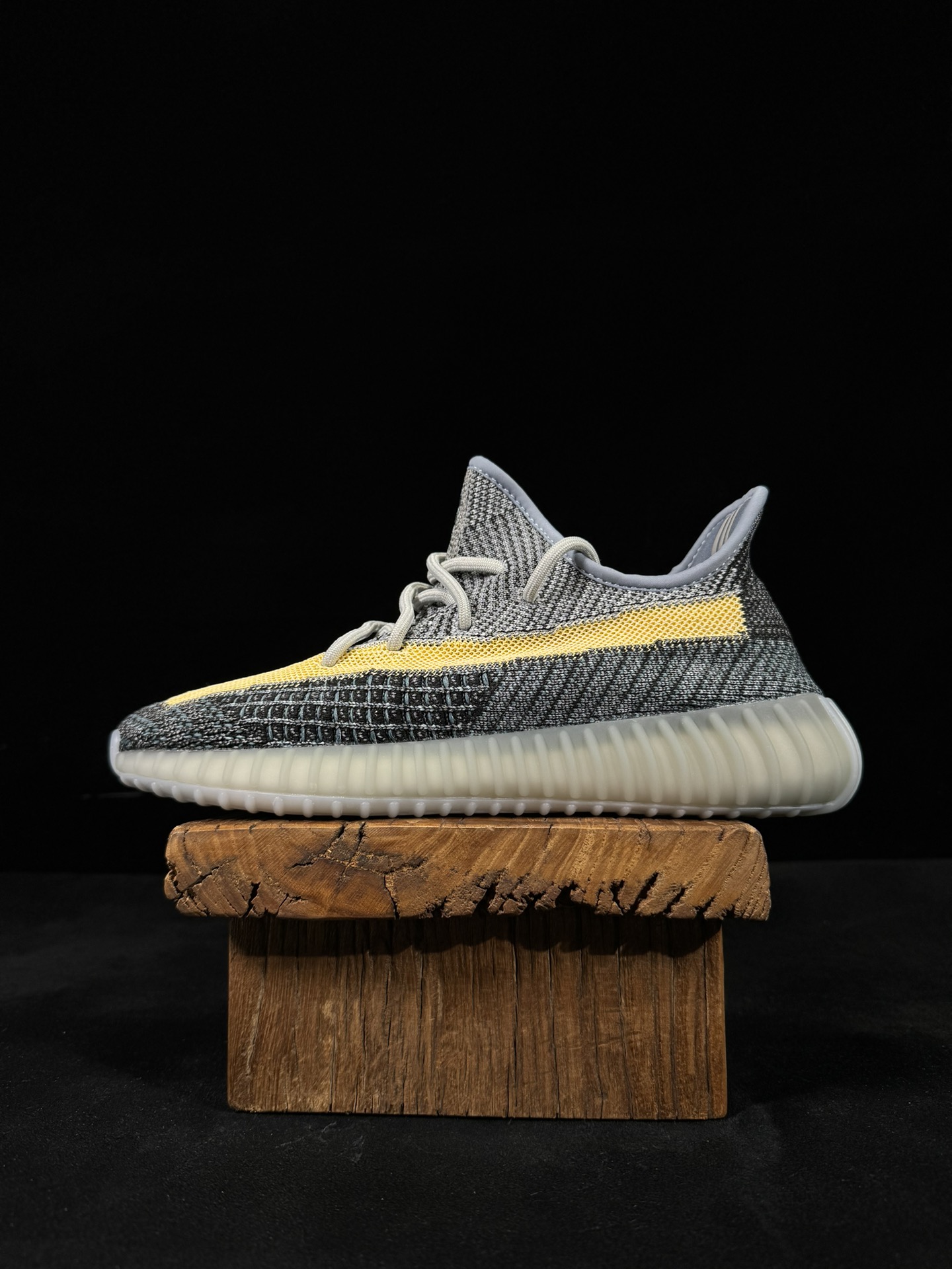 Yeezy350V2水洗丹宁！满天星市面椰子销量NO.1真遥遥领先！百万级销量最强性价比版本没有之一！7