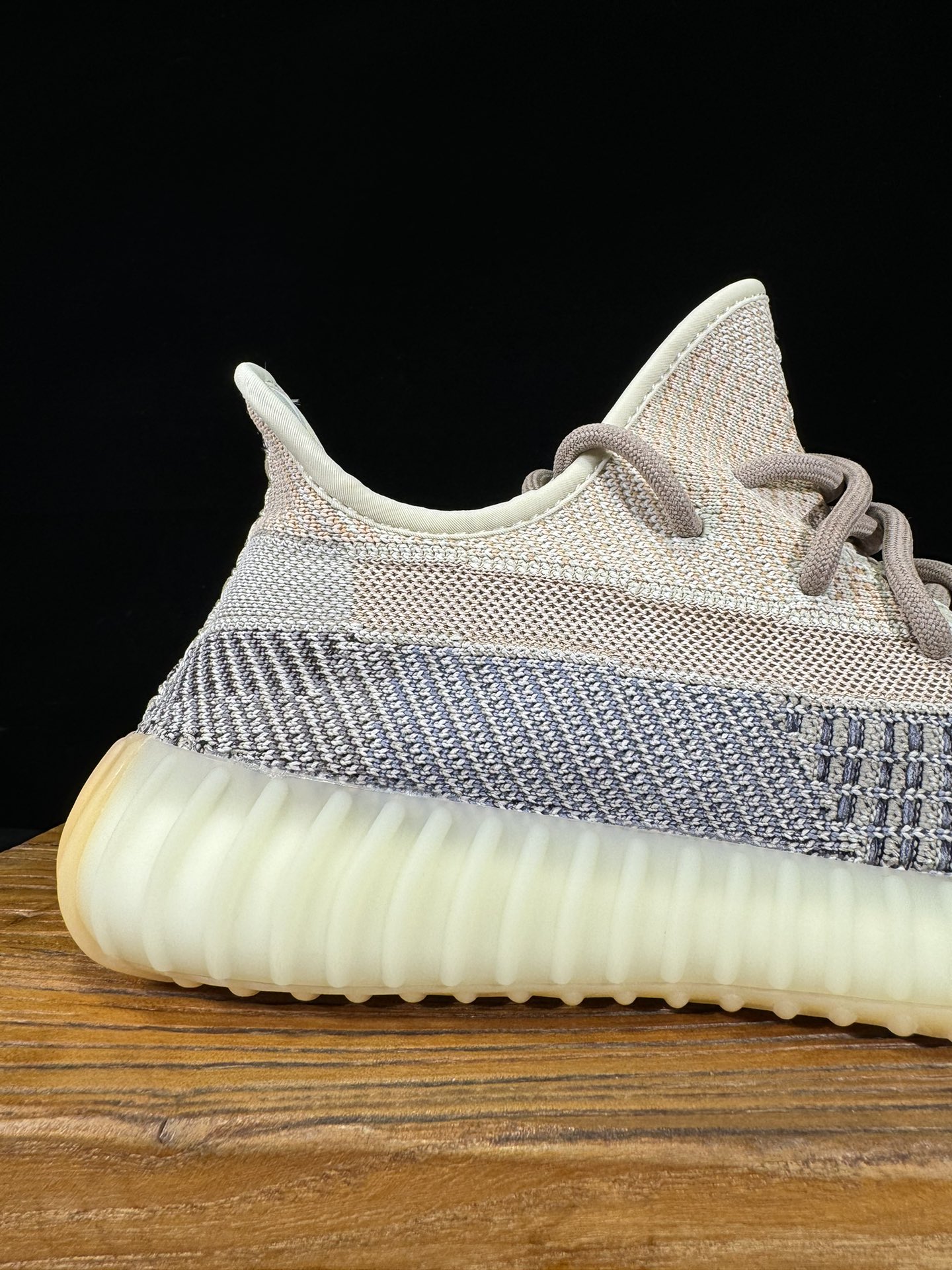 Yeezy350V2灰珍珠！满天星市面椰子销量NO.1真遥遥领先！百万级销量最强性价比版本没有之一！7年