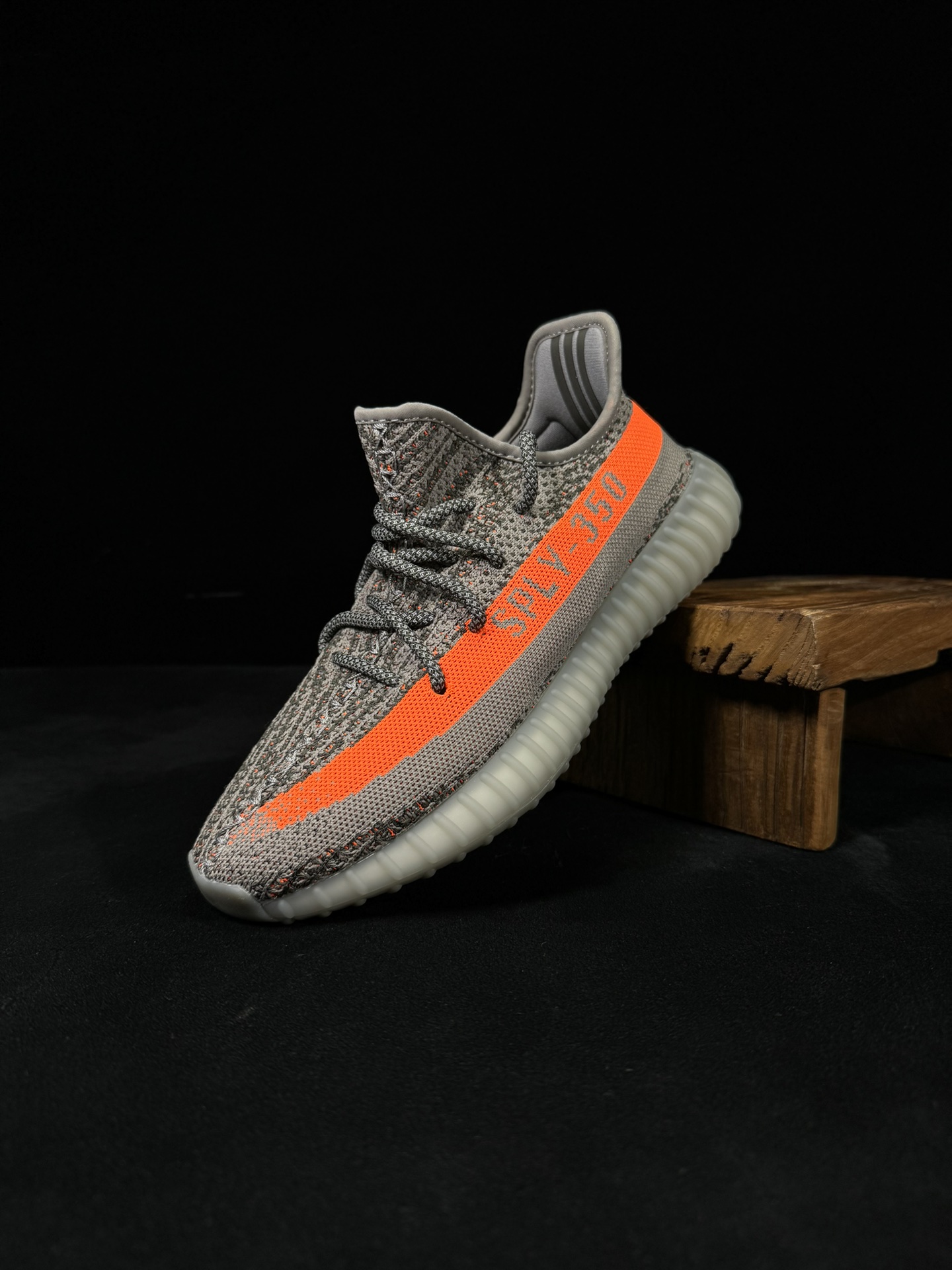 Yeezy350V2灰橙2.0！满天星市面椰子销量NO.1真遥遥领先！百万级销量最强性价比版本没有之一！