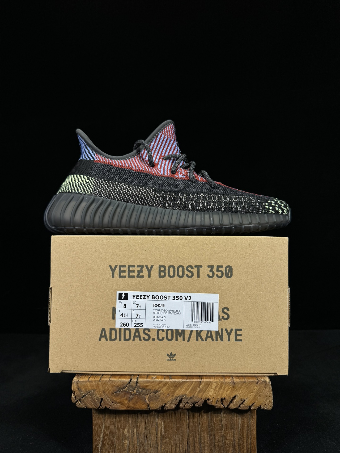 Yeezy350V2黑红满天星！满天星市面椰子销量NO.1真遥遥领先！百万级销量最强性价比版本没有之一！