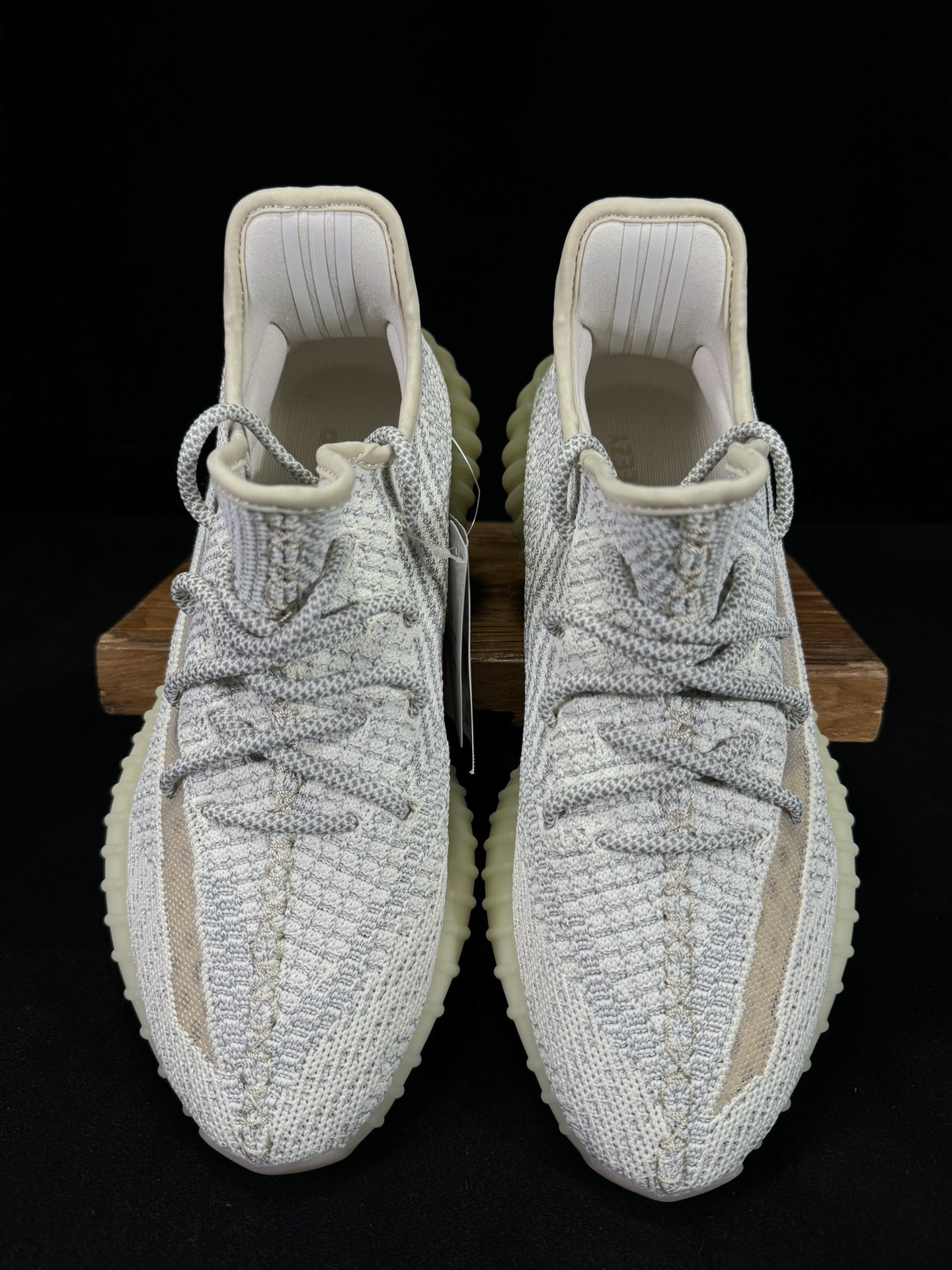 Yeezy350V2芝麻/满天星市面椰子销量NO.1真遥遥领先！百万级销量最强性价比版本没有之一！7年时