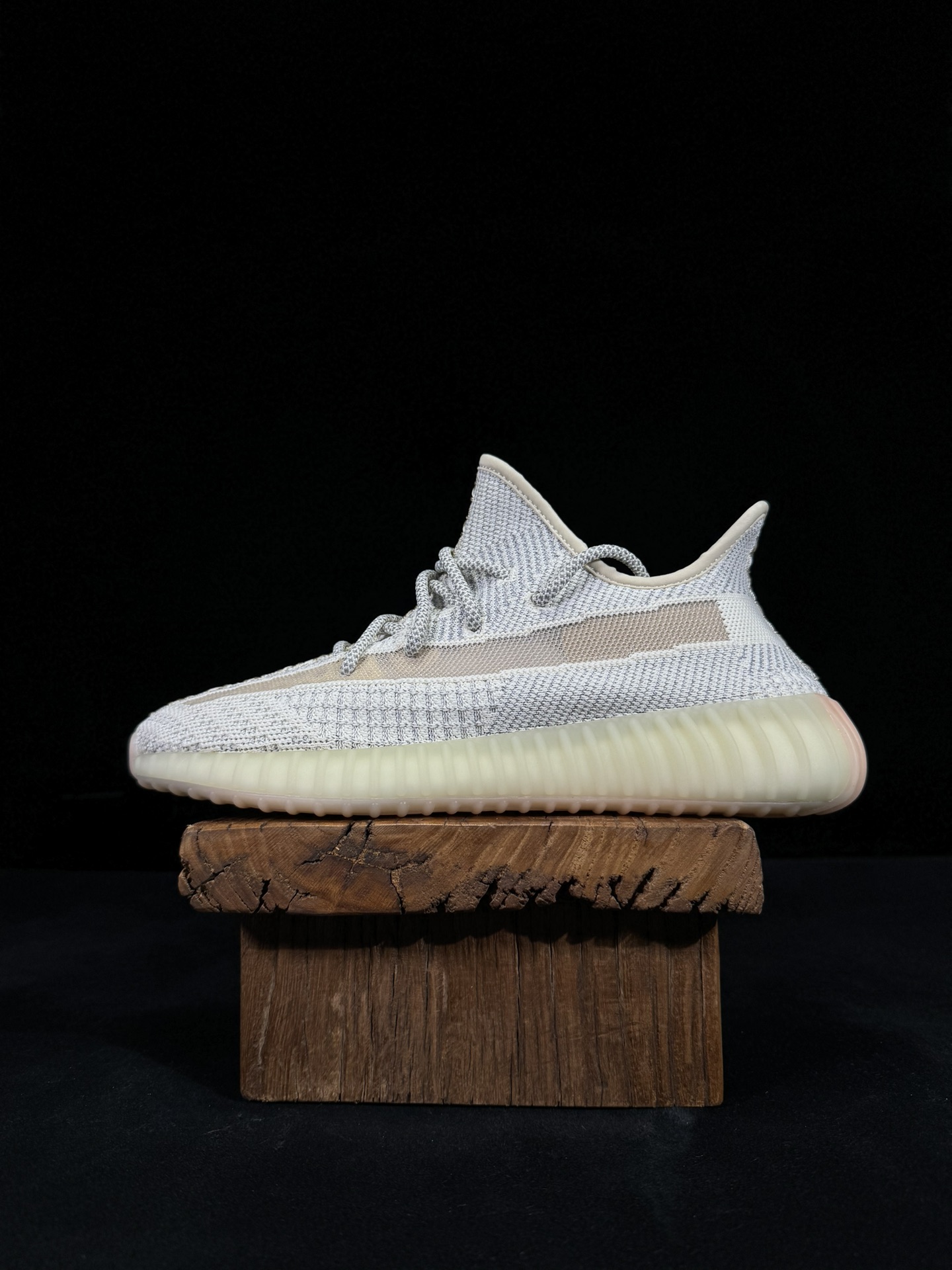 Yeezy350V2芝麻/满天星市面椰子销量NO.1真遥遥领先！百万级销量最强性价比版本没有之一！7年时