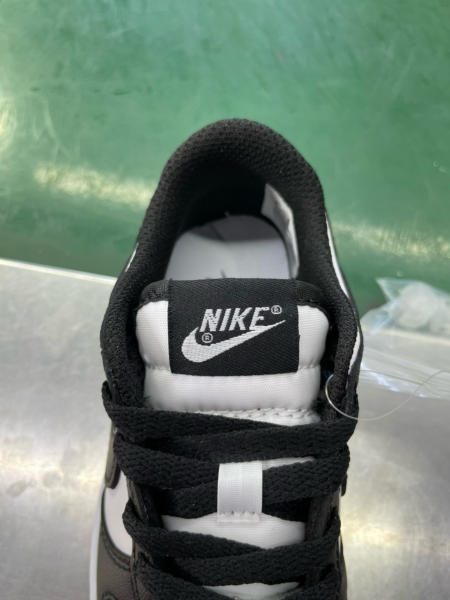 特价清货 🛑📣补货入仓！
童鞋dunk 黑白熊猫
C版大厂出品，比市面小厂童鞋品质好太多了！
尺码27.