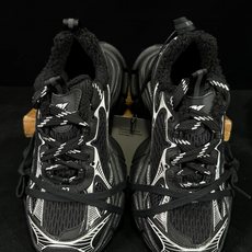 GT版 价格屠夫,顶级做旧品质!加绒版3XLBALENCIAGA 3XL Sneakers 巴黎世家十代 GT版 价格屠夫,顶级做旧品质!加绒版3XLBALENCIAGA 3XL Sneakers 巴黎世家十代