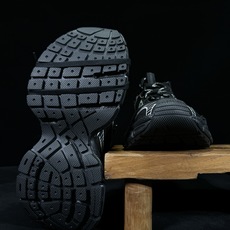GT版 价格屠夫,顶级做旧品质!加绒版3XLBALENCIAGA 3XL Sneakers 巴黎世家十代 GT版 价格屠夫,顶级做旧品质!加绒版3XLBALENCIAGA 3XL Sneakers 巴黎世家十代