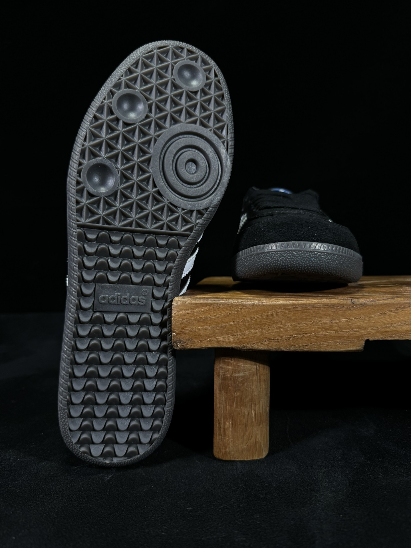 阿迪桑巴德训鞋黑色Adidas/阿迪达斯SAMBAVEGAN黑白男女低帮经典运动鞋板鞋B75807尺码3