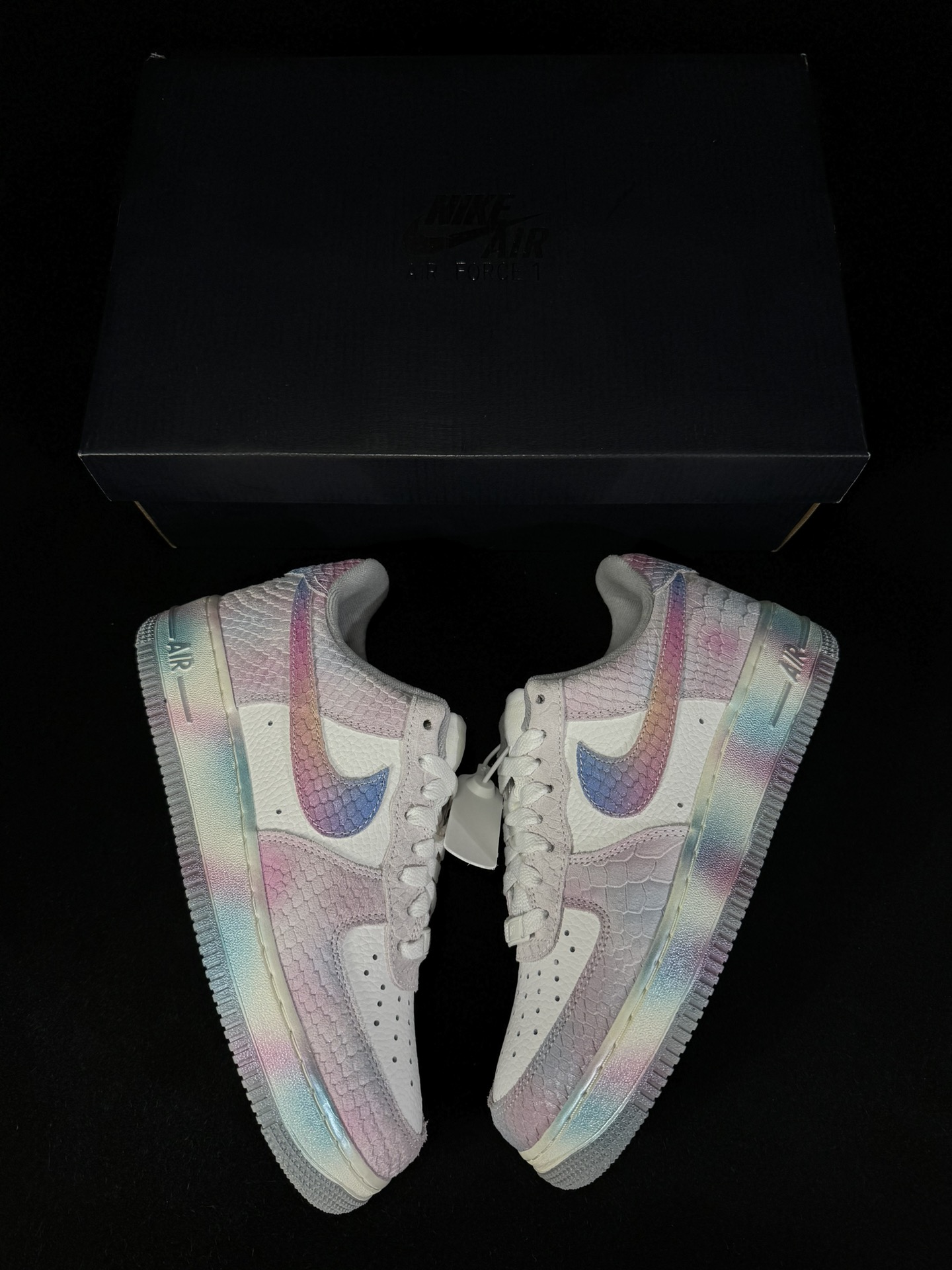 定制球鞋龙年限定灵龙/棉花糖/彩虹NikeAIRForce1Low空军一号百分百每个配色原鞋开发！PT市