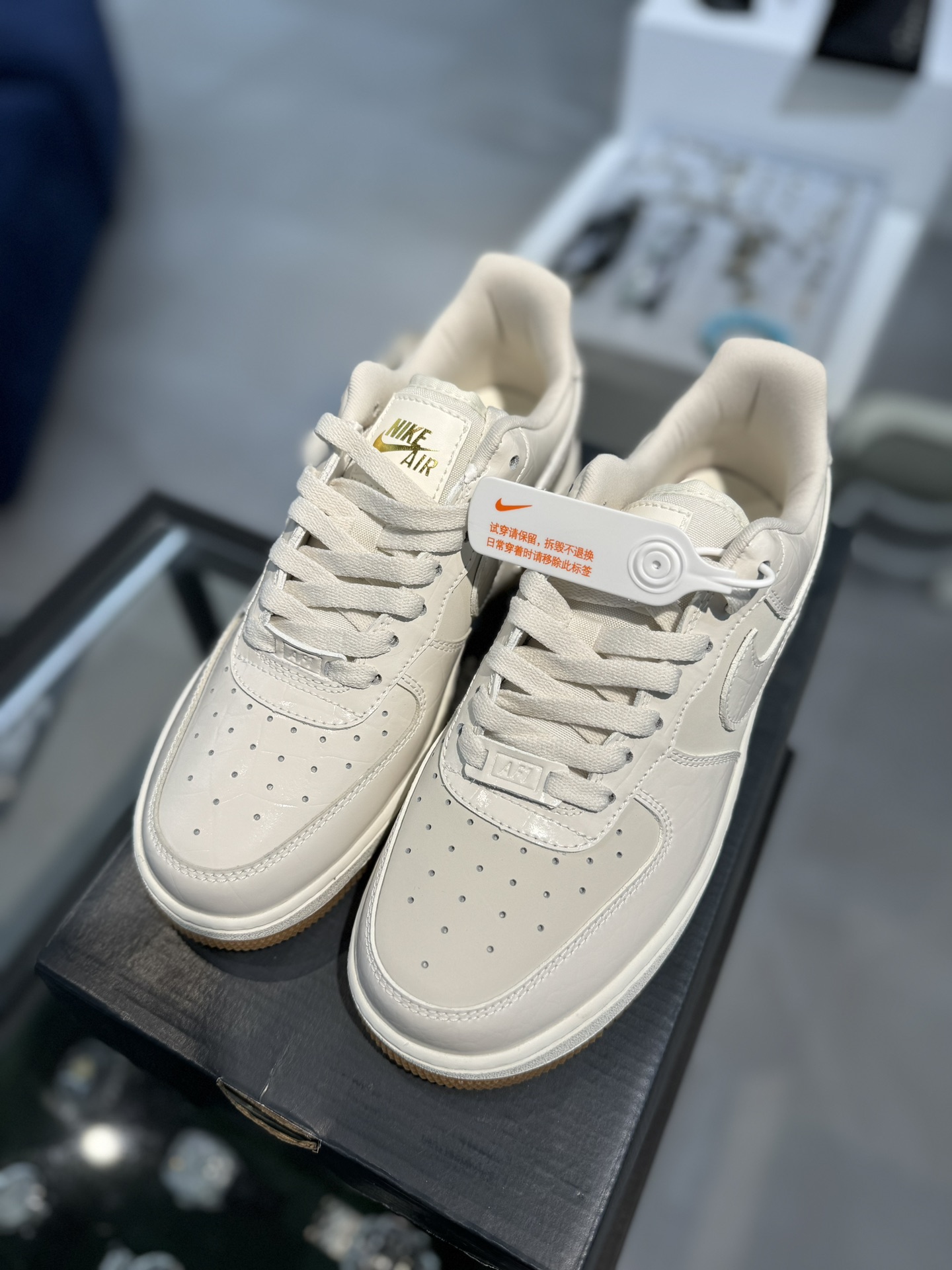 空军！鳄鱼纹米白生胶NikeAIRForce1Low空军一号百分百每个配色原鞋开发！PT市场真正匠心空军