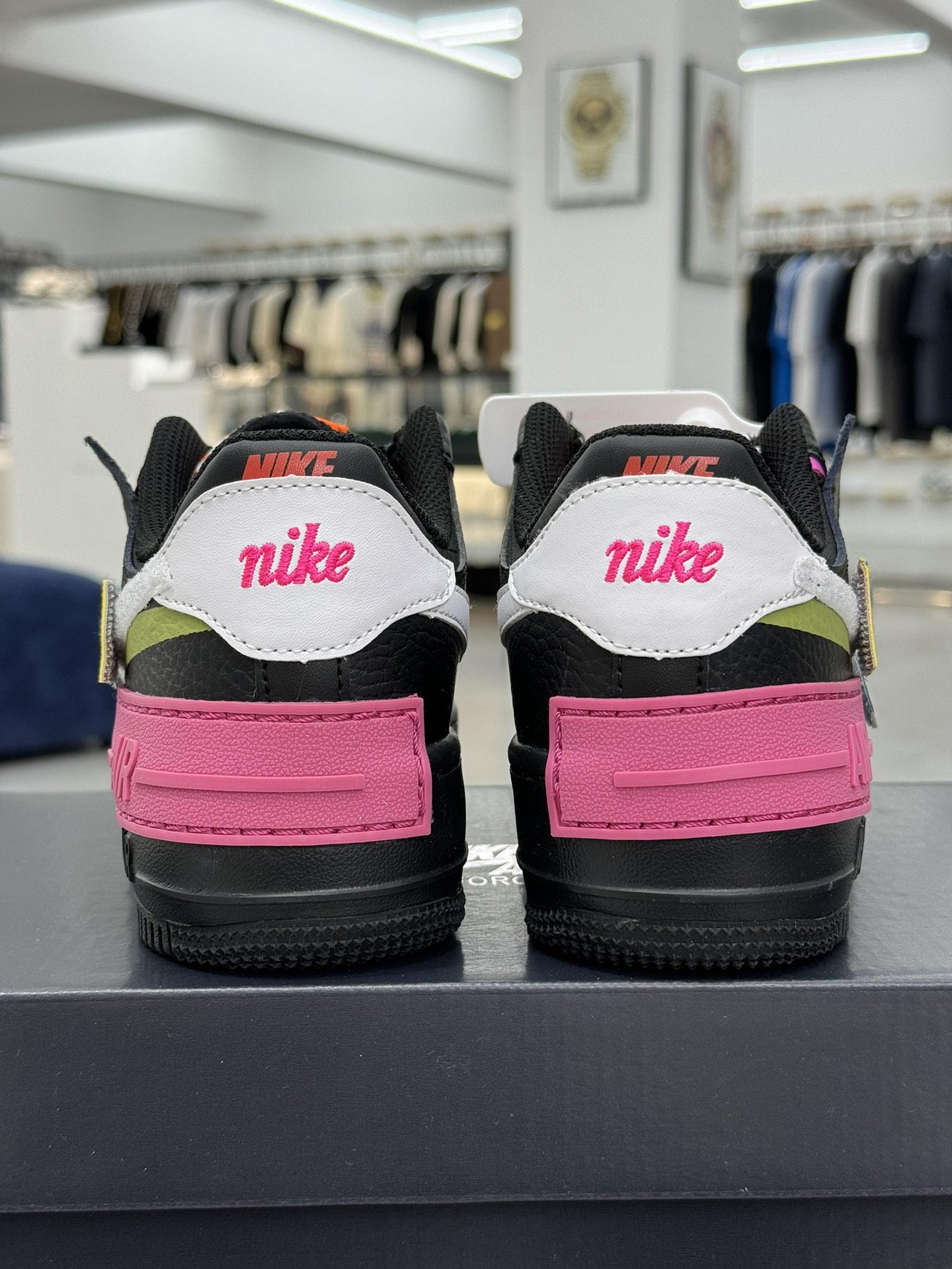 空军！马卡龙系列第3色黑粉NikeAIRForce1Low空军一号百分百每个配色原鞋开发！PT市场真正匠