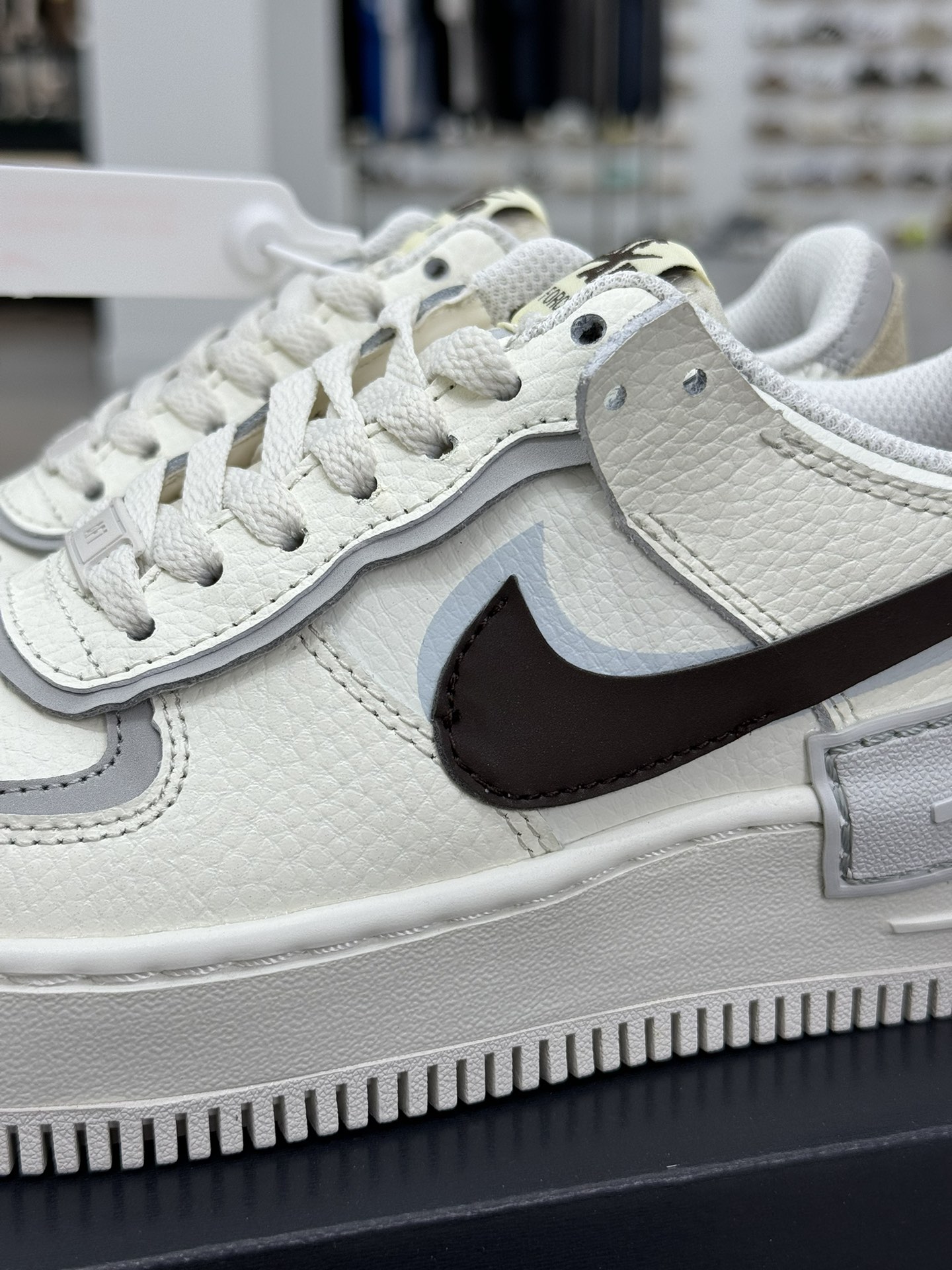 空军！马卡龙系列第5色奶白黑NikeAIRForce1Low空军一号百分百每个配色原鞋开发！PT市场真正