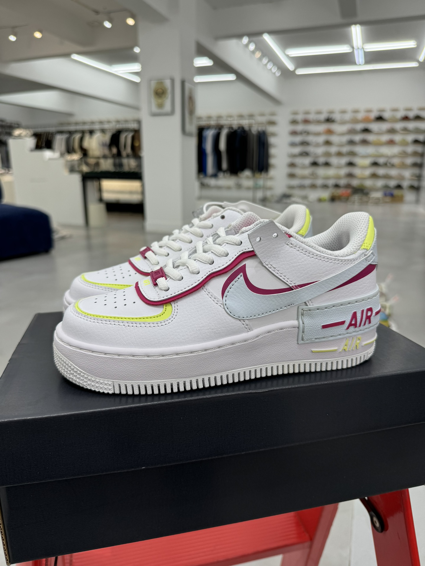 空军！马卡龙系列第6色白红黄NikeAIRForce1Low空军一号百分百每个配色原鞋开发！PT市场真正