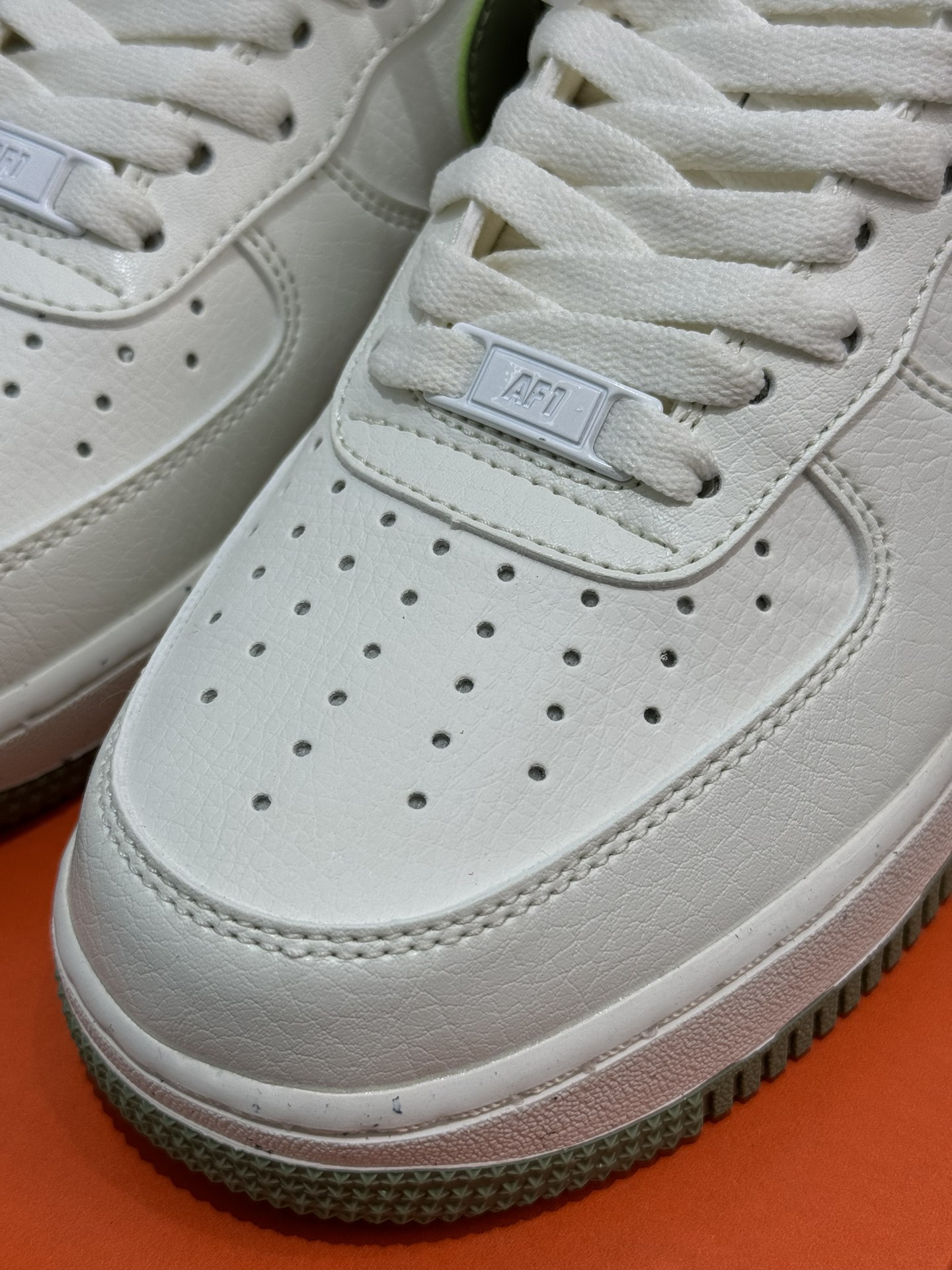 空军！第449色！白绿NikeAIRForce1Low空军一号百分百每个配色原鞋开发！PT市场真正匠心空