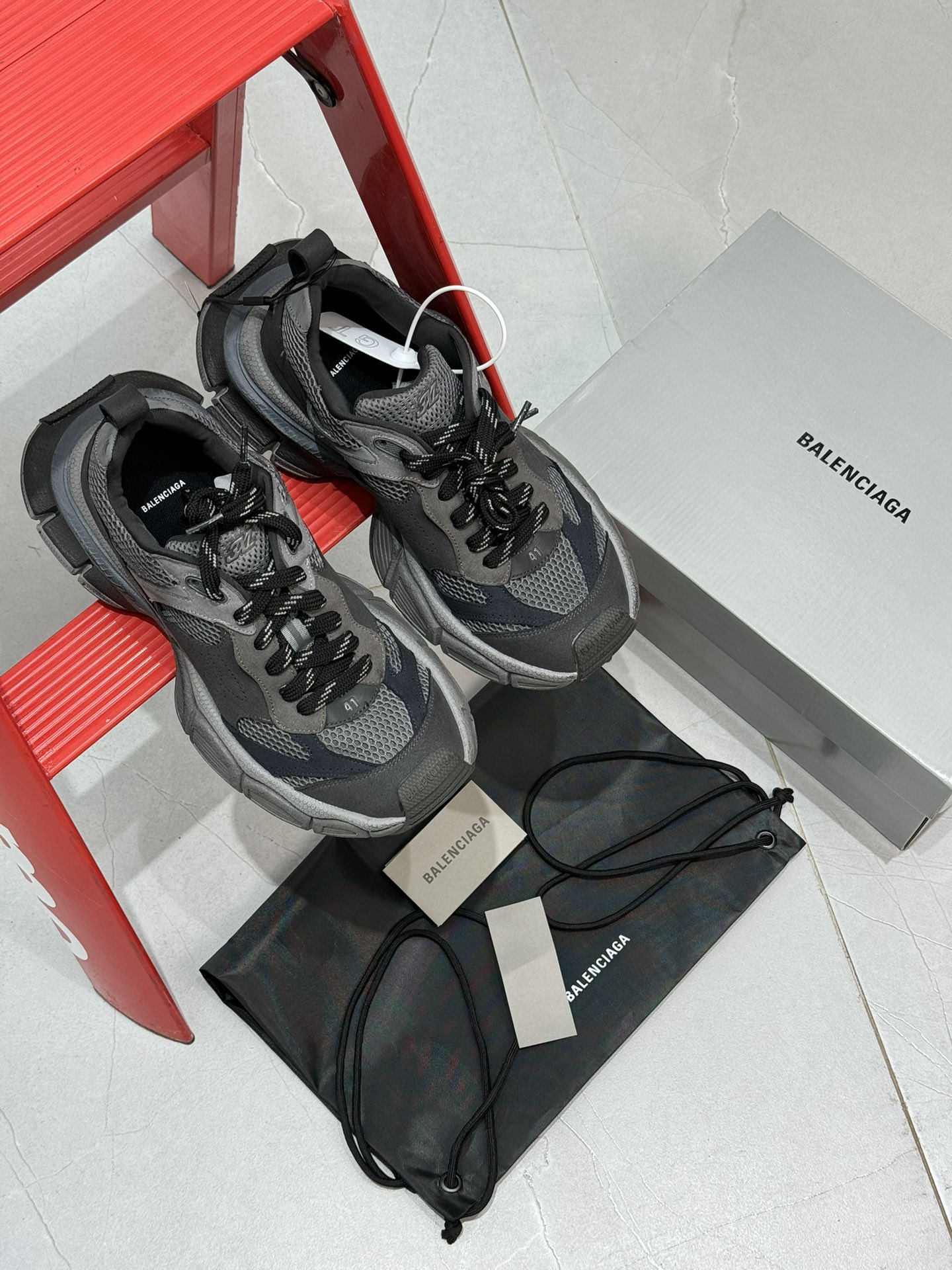 GT版3XL第32色二代黑灰BALENCIAGA3XLSneakers巴黎世家十代正确手工做旧+磨损效果