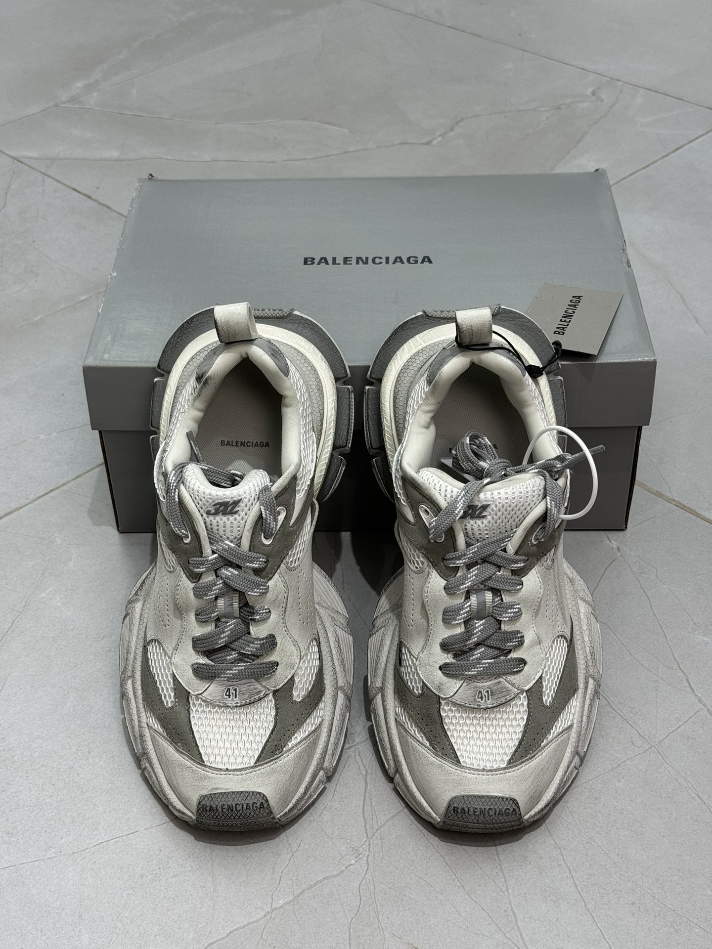 GT版3XL第33色二代白灰BALENCIAGA3XLSneakers巴黎世家十代正确手工做旧+磨损效果