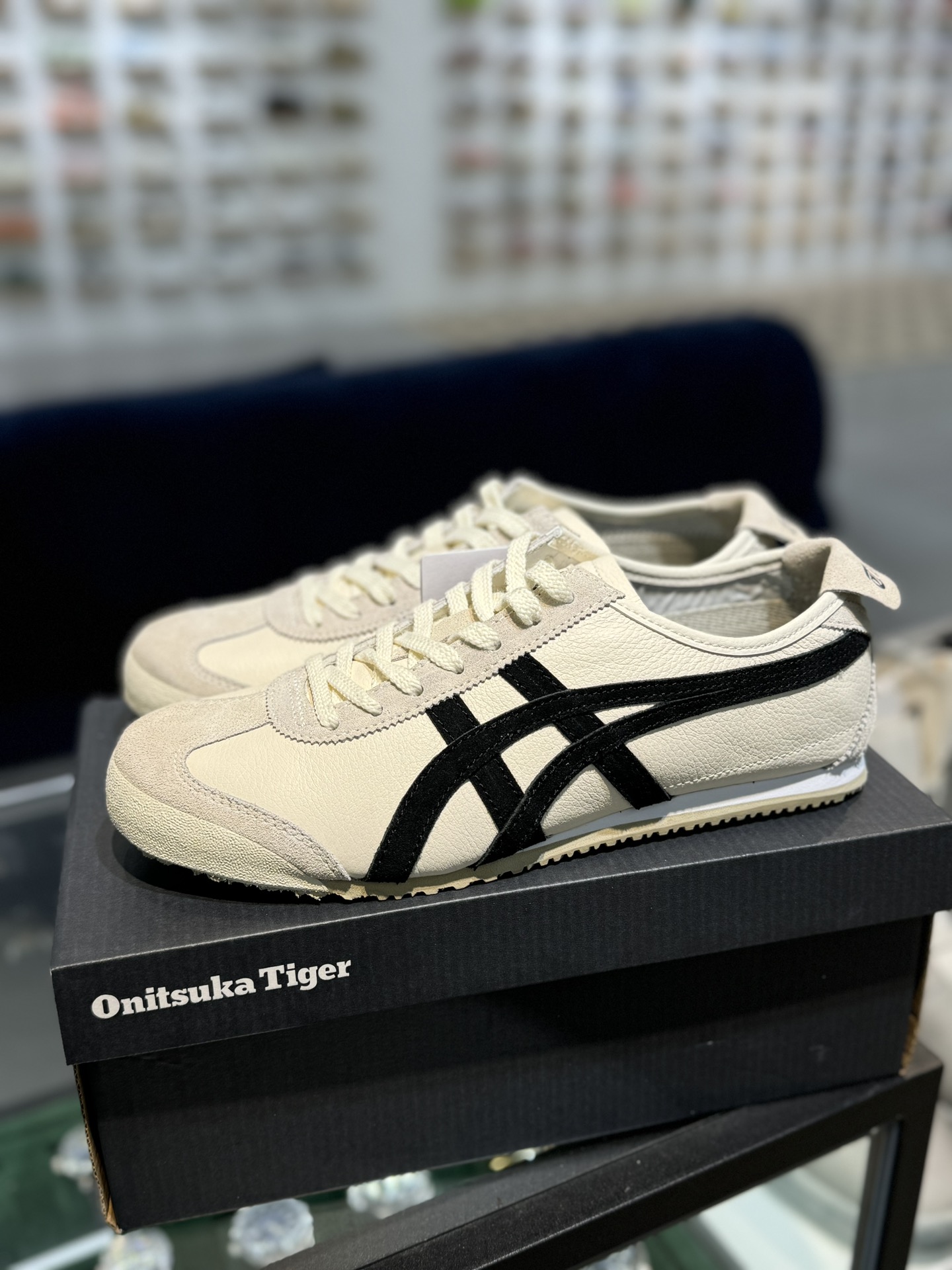 
PK版出货！顶级头层，最强品质！
鬼冢虎 皮革面桦木黑
ASICS Tiger  Mexico 66 