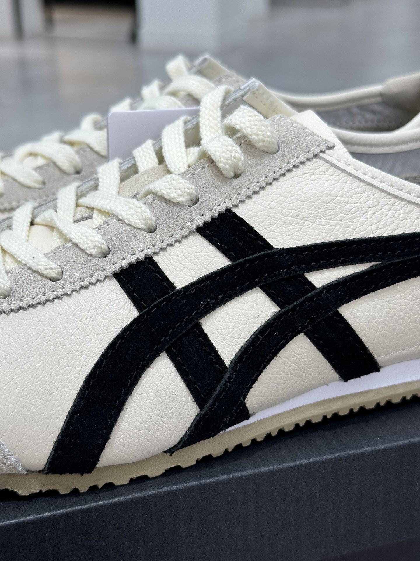 
PK版出货！顶级头层，最强品质！
鬼冢虎 皮革面桦木黑
ASICS Tiger  Mexico 66 