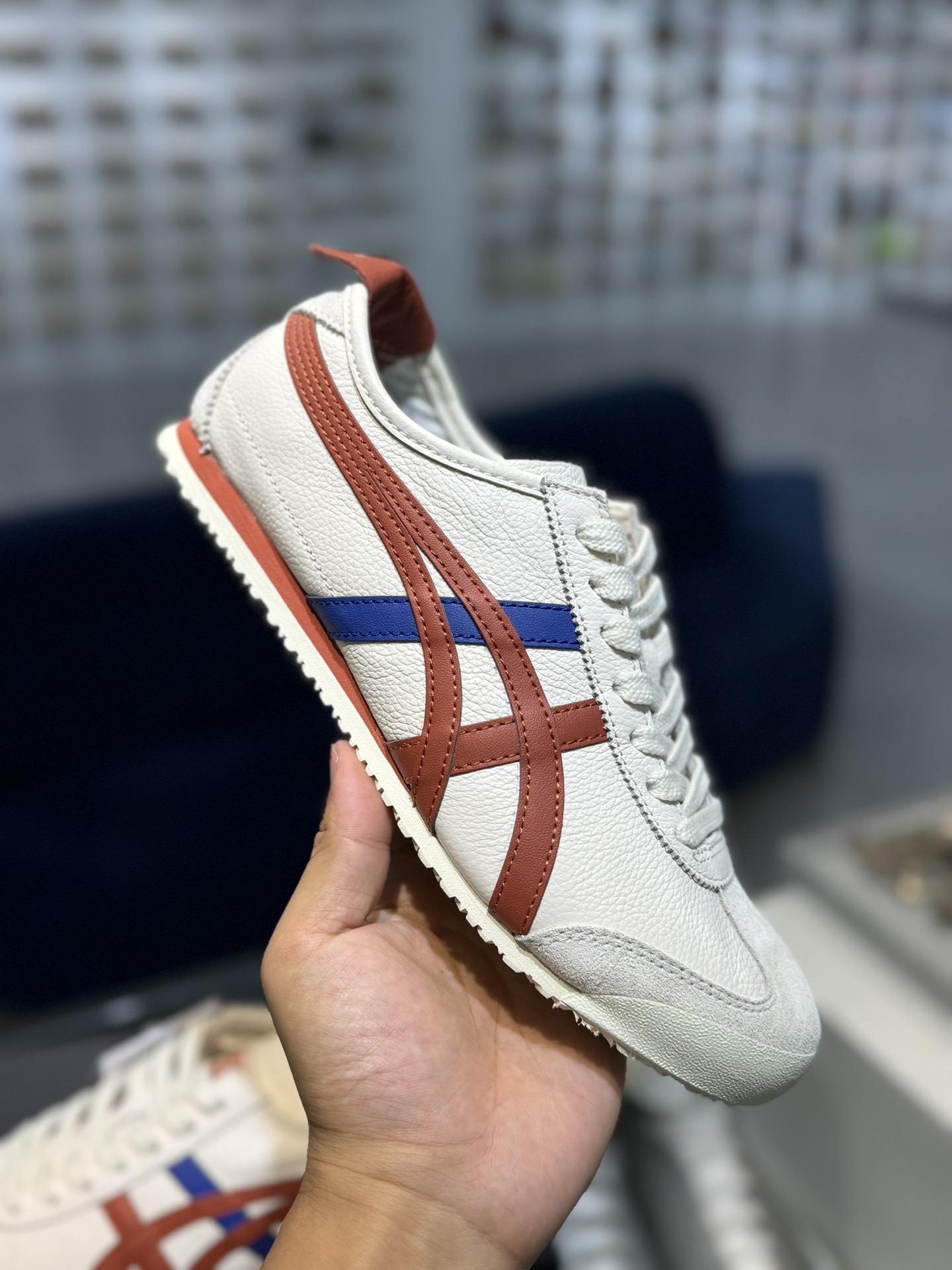 
PK版出货！顶级头层，最强品质！
鬼冢虎 皮革面白棕
ASICS Tiger  Mexico 66 牛