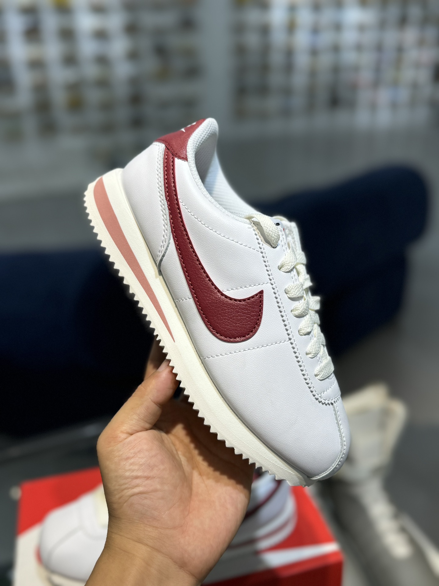 
Classic Cortez Leather 阿甘复古初代皮革慢跑鞋 白红 DN1791-103
35