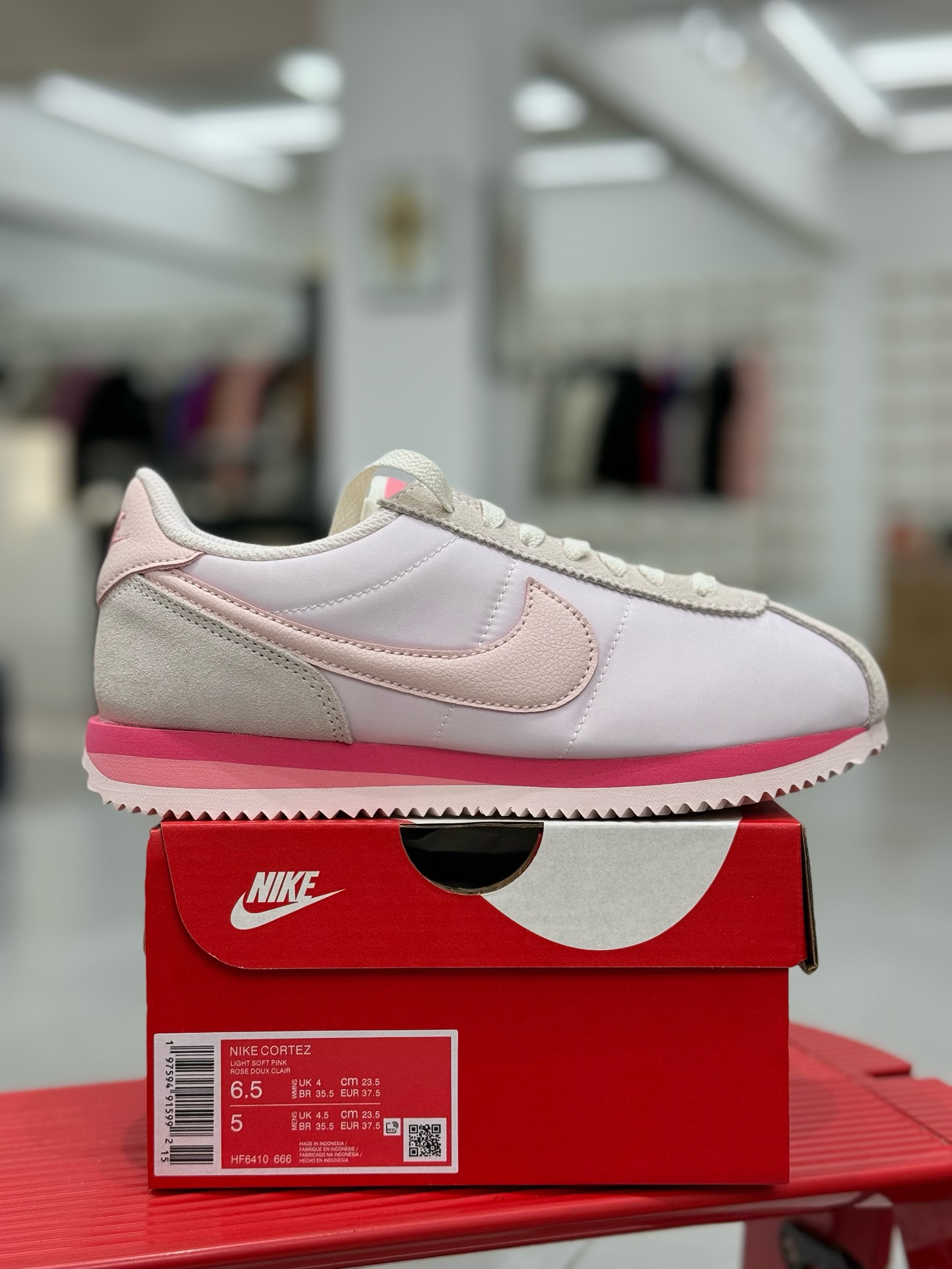 
Classic Cortez Leather 阿甘复古初代皮革慢跑鞋 米白粉 HF6410-666
3