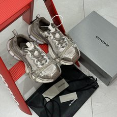 GT版3XL 第44色 棕色BALENCIAGA 3XL Sneakers 巴黎世家十代正确手工做旧+磨 GT版3XL 第44色 棕色BALENCIAGA 3XL Sneakers 巴黎世家十代正确手工做旧+磨