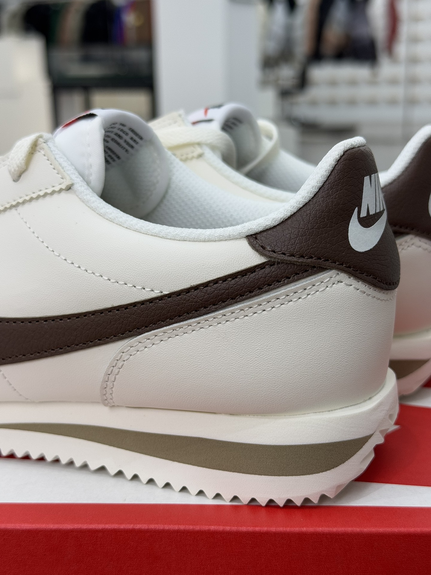 
Classic Cortez Leather 阿甘复古初代皮革慢跑鞋 白棕 DN1791-104
35